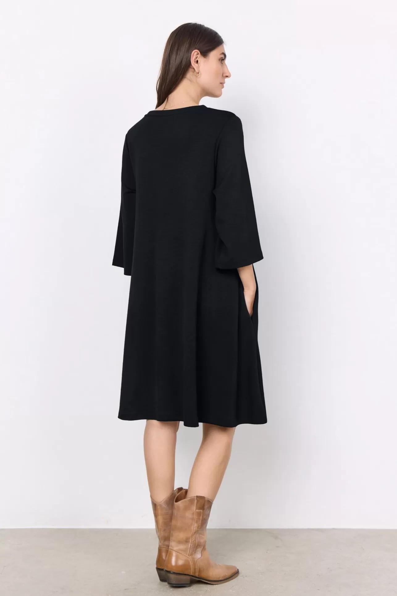 scbanu_155_klnning_svart_3-1.webp Soyaconcept SC-BANU 155 Klänning