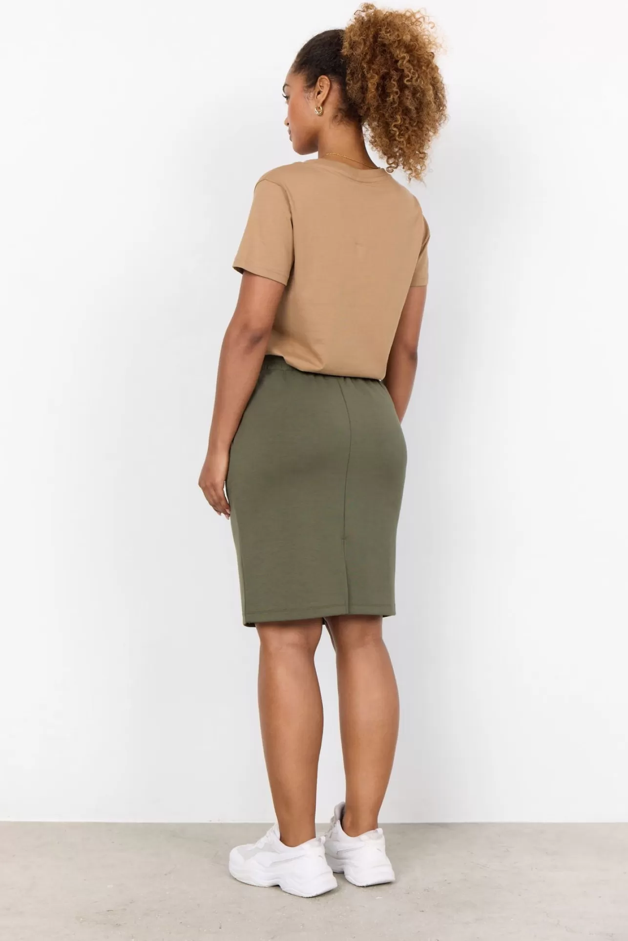 scbanu_160_kjol_oliv_3-1.webp Soyaconcept SC-BANU 160 Kjol