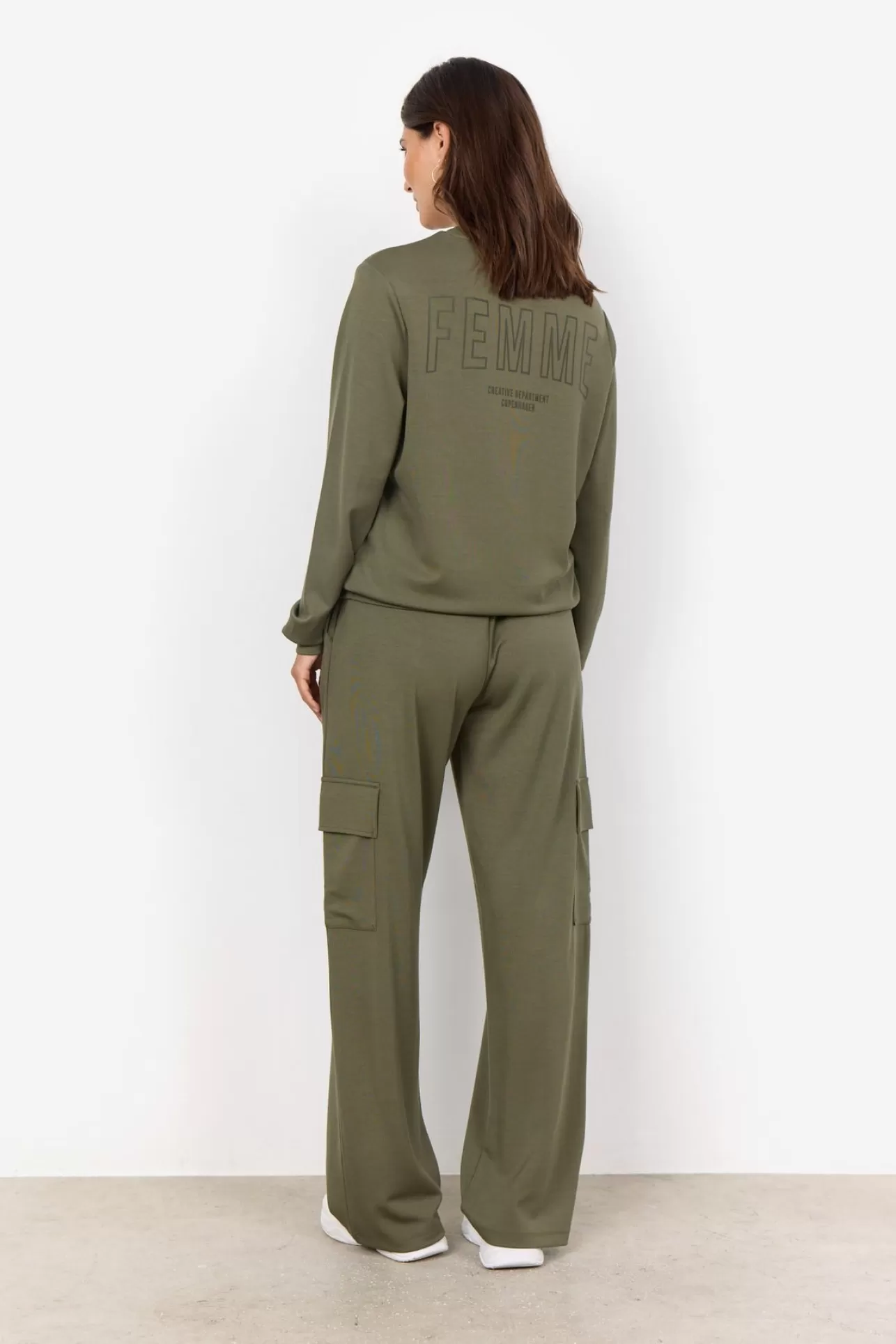 scbanu_185_sweatshirt_oliv_3-2.webp Soyaconcept SC-BANU 185 Sweatshirt