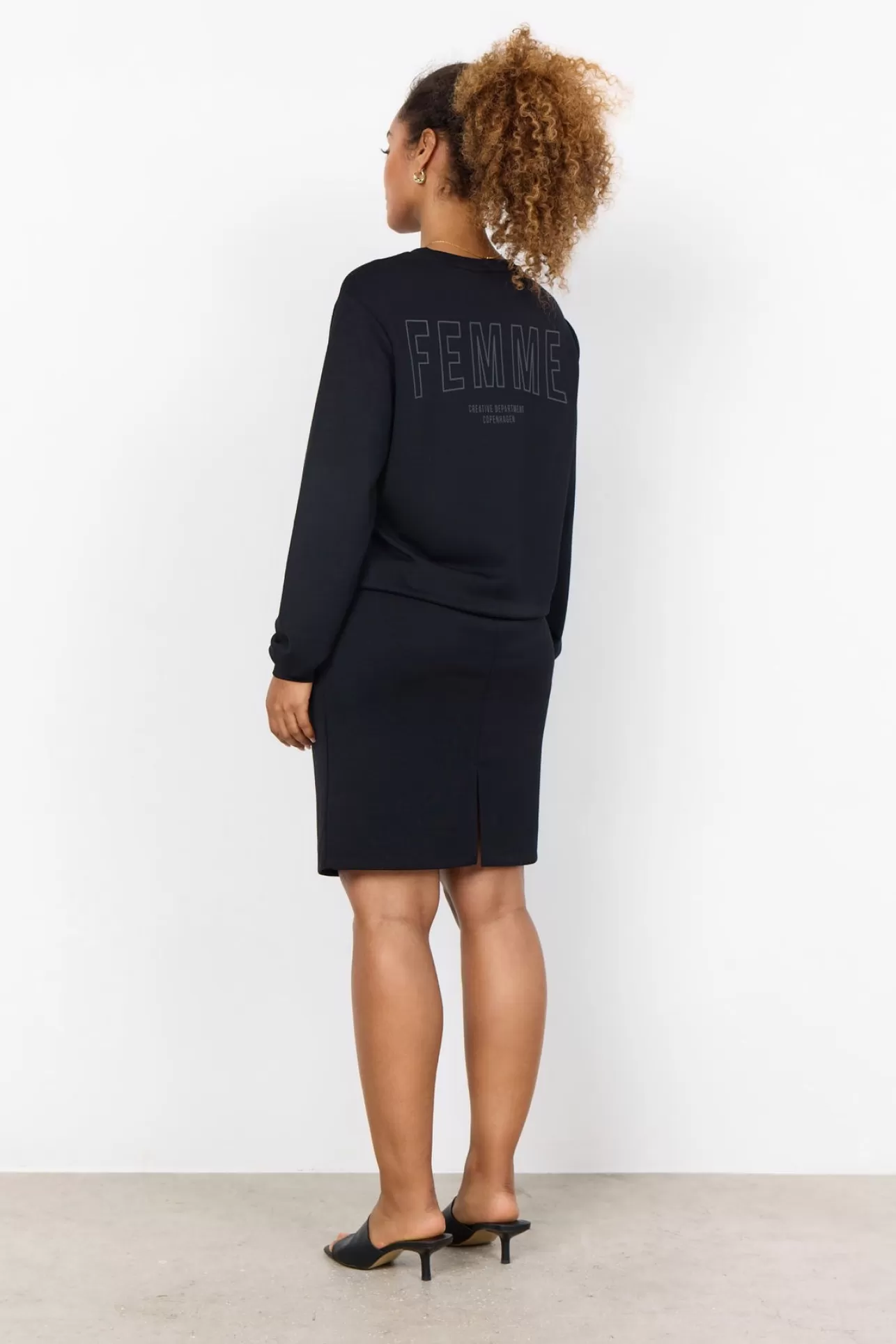 scbanu_185_sweatshirt_svart_3-2.webp Soyaconcept SC-BANU 185 Sweatshirt