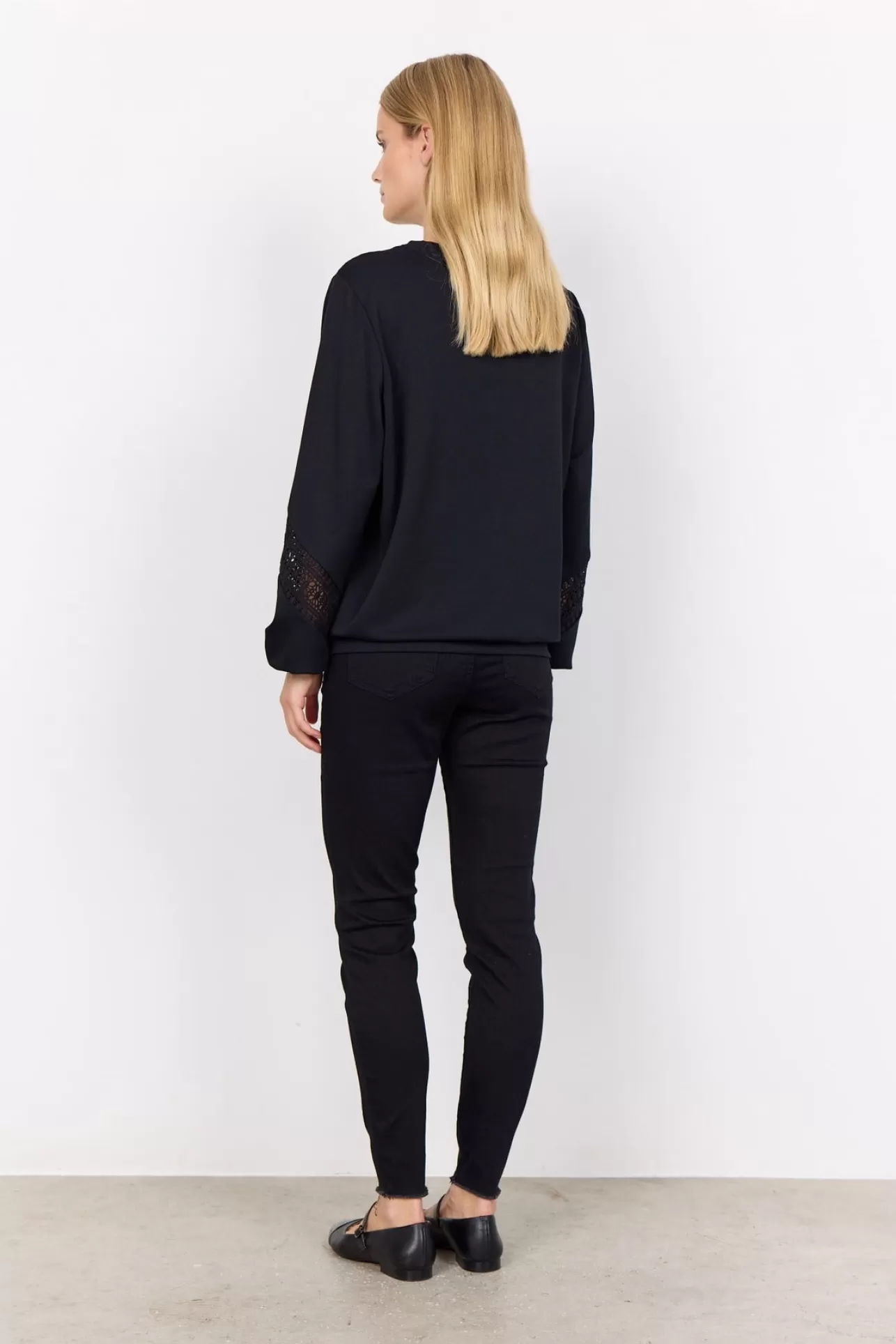 scbanu_193_blus_svart_3-2.webp Soyaconcept SC-BANU 193 Blus