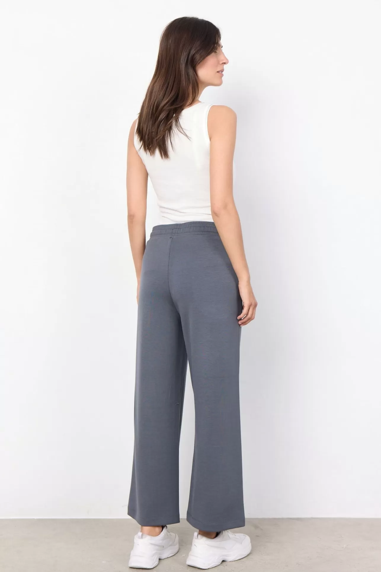 scbanu_33_byxor_mrkgr_3-1.webp Soyaconcept SC-BANU 33 Byxor