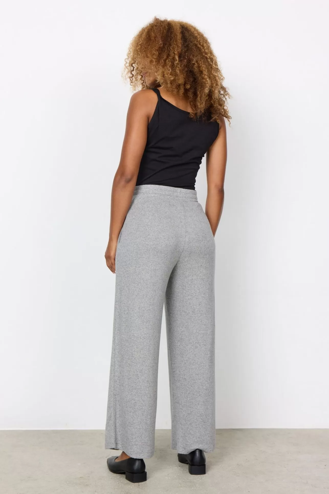 scbiara_74_byxor_ljusgrtt_3-1.webp Soyaconcept SC-BIARA 74 Byxor