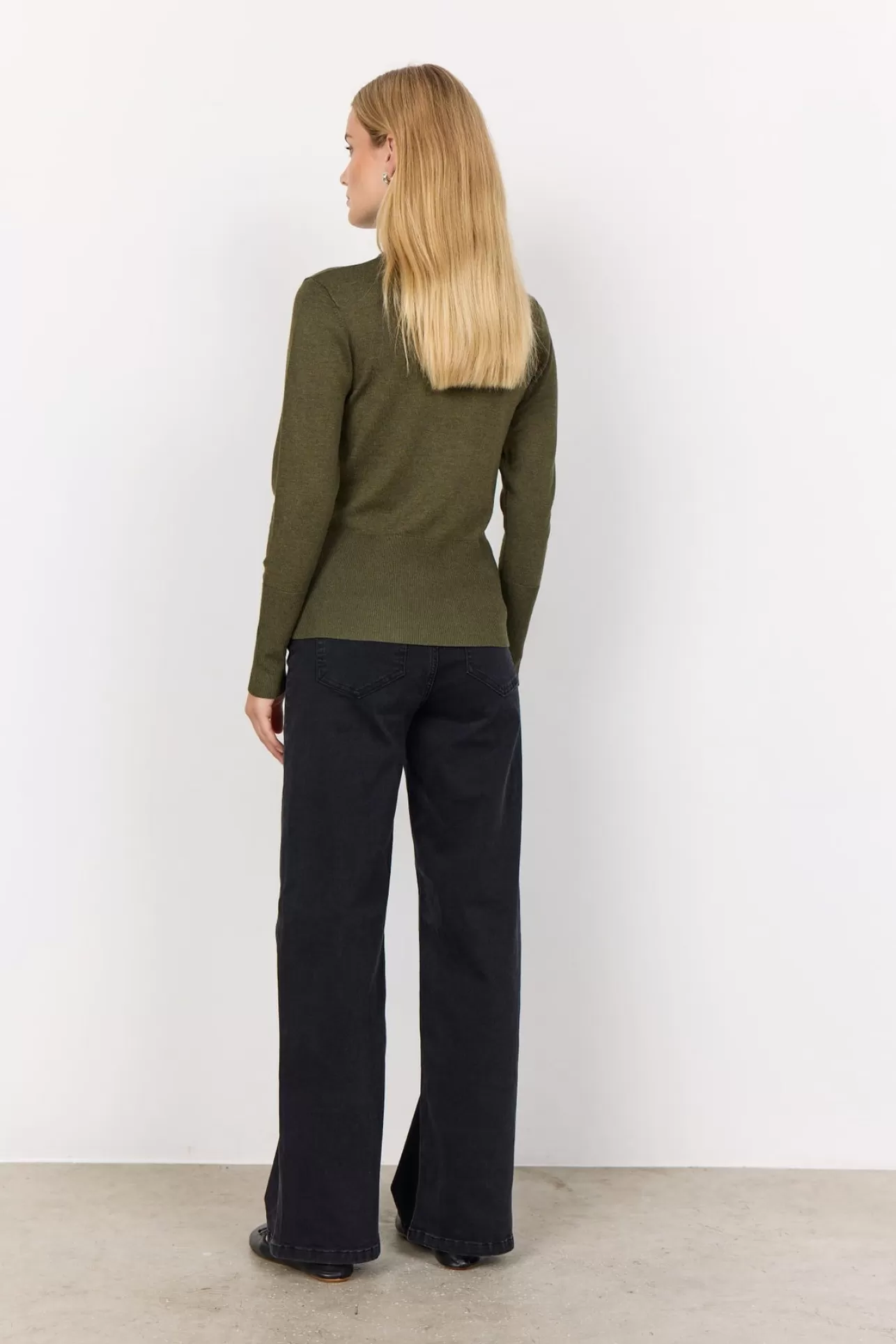 scdollie_145_pullover_oliv_3-1.webp Soyaconcept SC-DOLLIE 145 Pullover