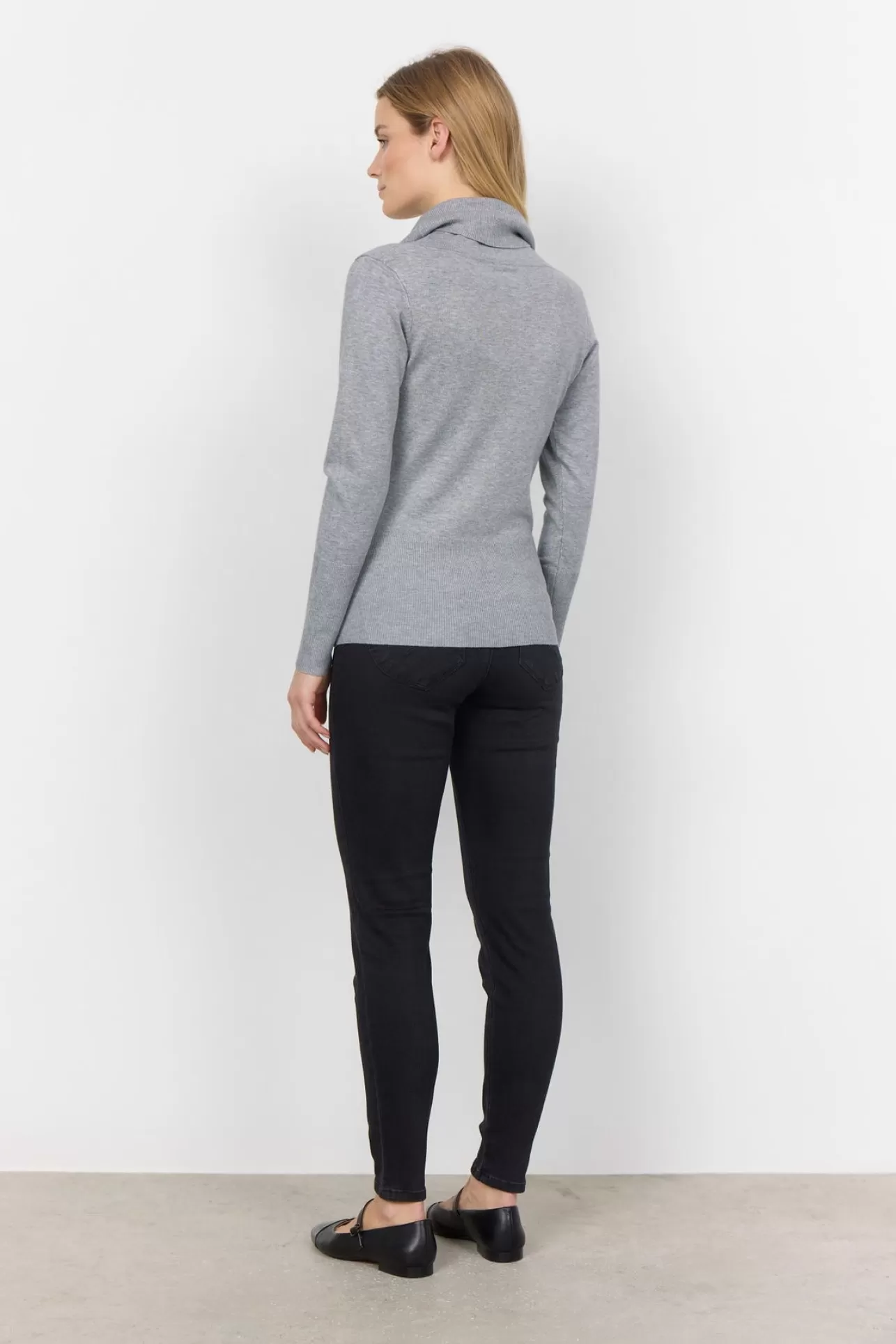 scdollie_305_pullover_ljusgrtt_3-1.webp Soyaconcept SC-DOLLIE 305 Pullover