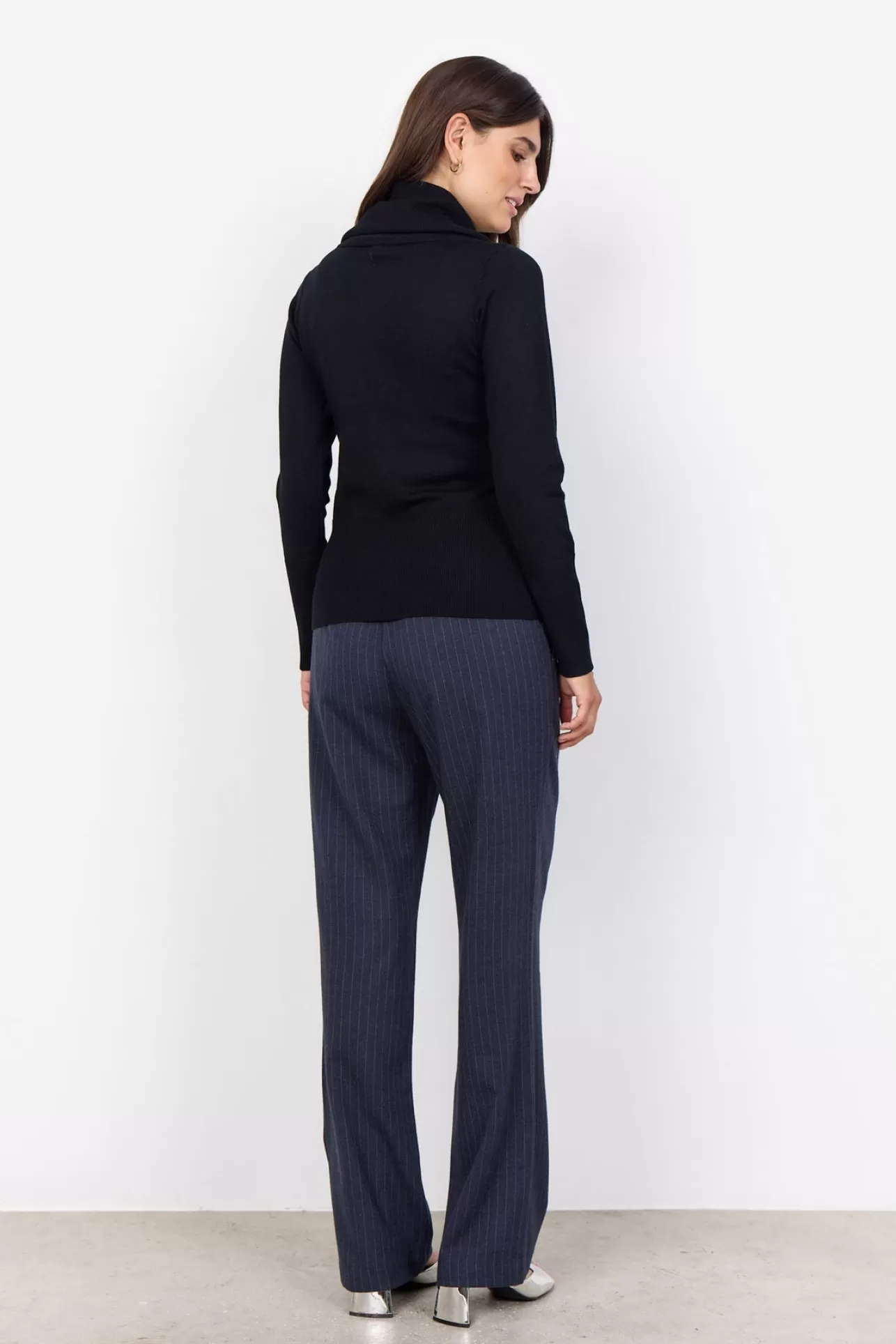 scdollie_305_pullover_svart_3-1.webp Soyaconcept SC-DOLLIE 305 Pullover