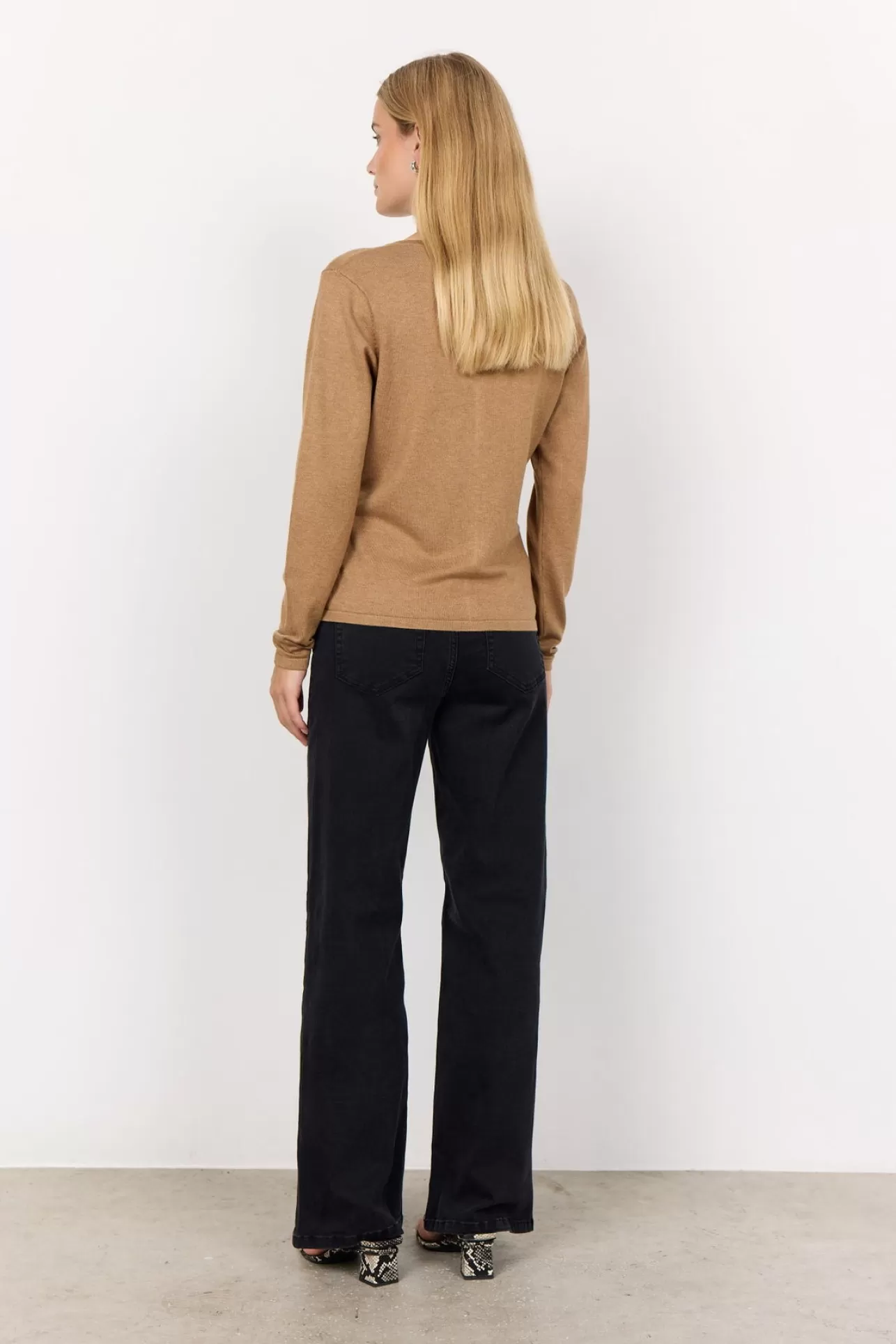 scdollie_446_cardigan_camel_3-1.webp Soyaconcept SC-DOLLIE 446 Cardigan