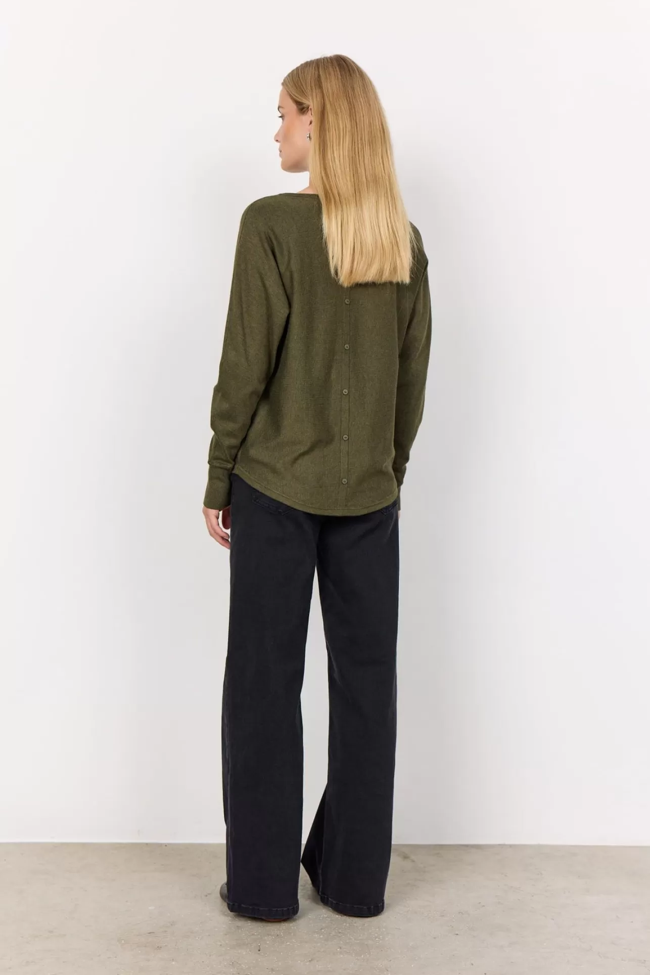 scdollie_620_pullover_oliv_3-1.webp Soyaconcept SC-DOLLIE 620 Pullover