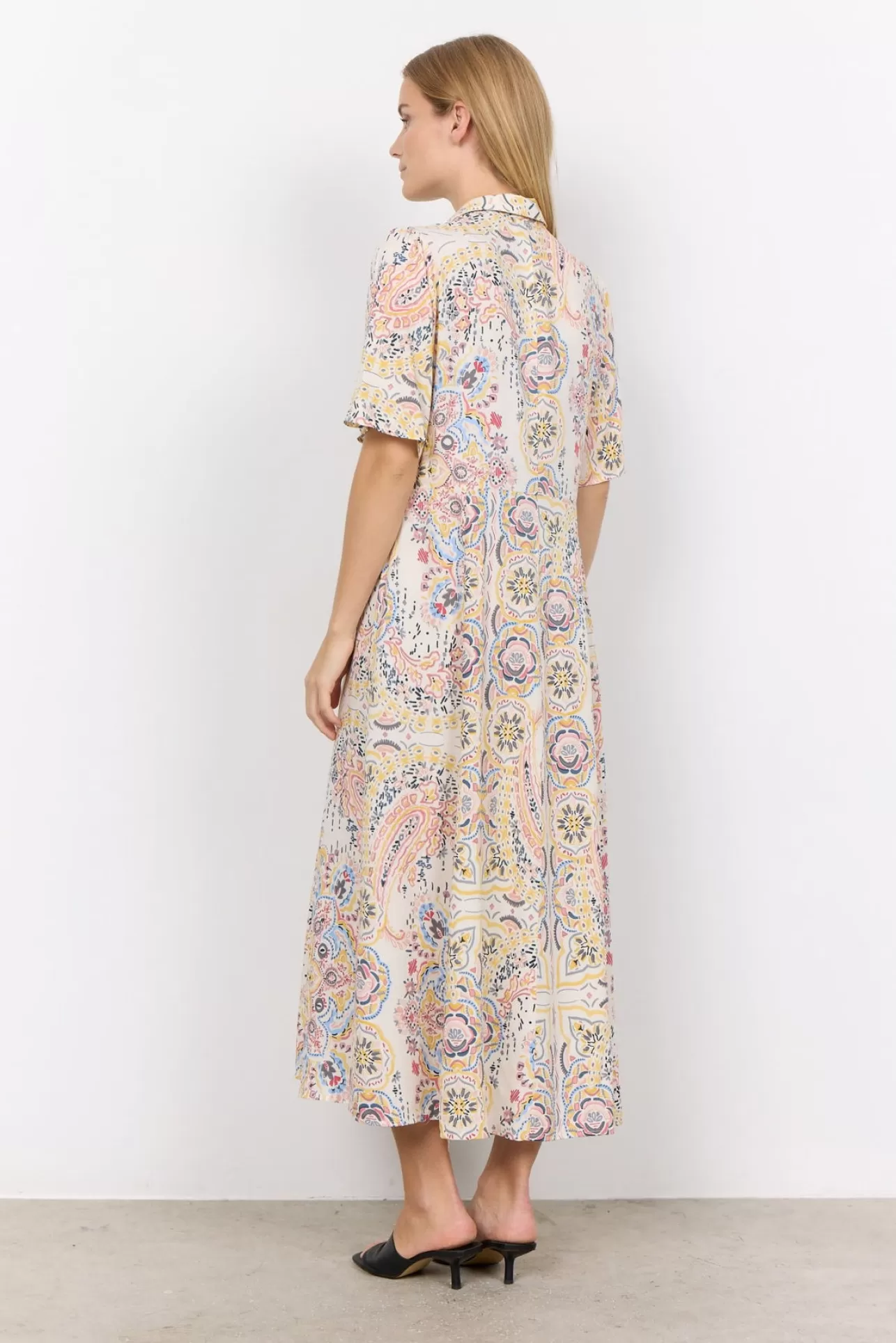 scfanny_3_klnning_lyserd_3-1.webp Soyaconcept SC-FANNY 3 Klänning