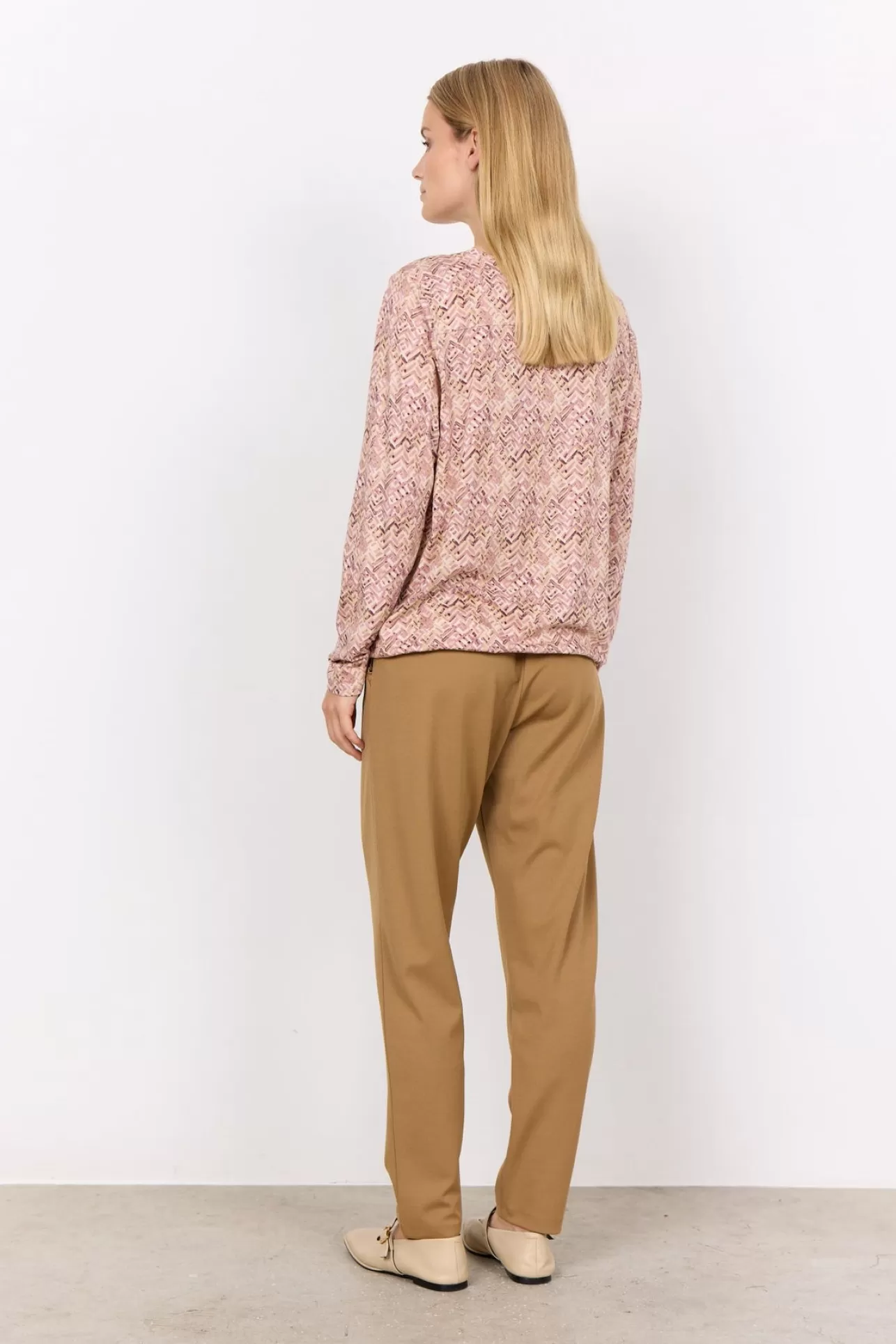 scfelicity_aop_477_tshirt_rosa_3-1.webp Soyaconcept SC-FELICITY AOP 477 T-shirt