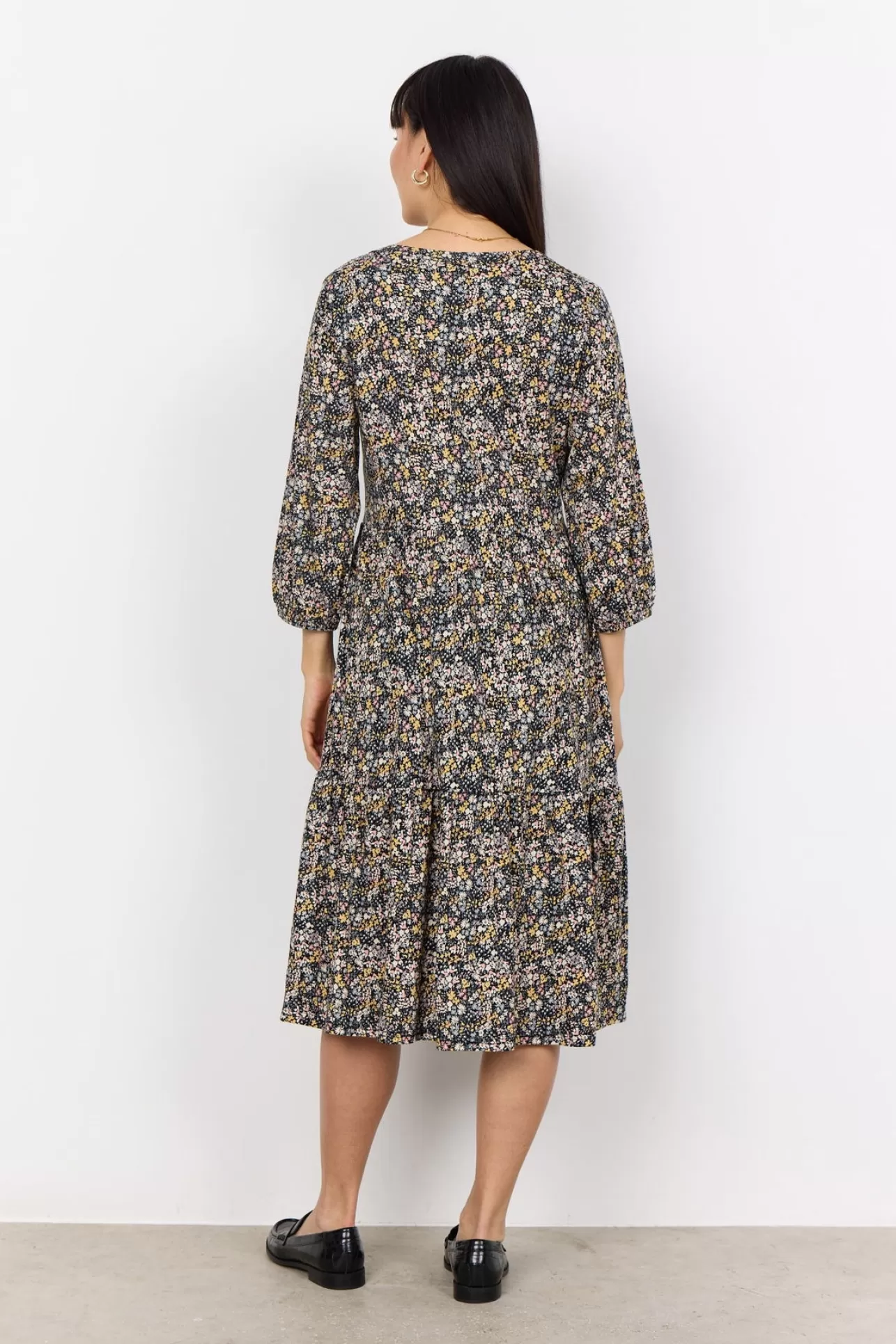 scfelicity_aop_479_klnning_gul_3-1.webp Soyaconcept SC-FELICITY AOP 479 Klänning