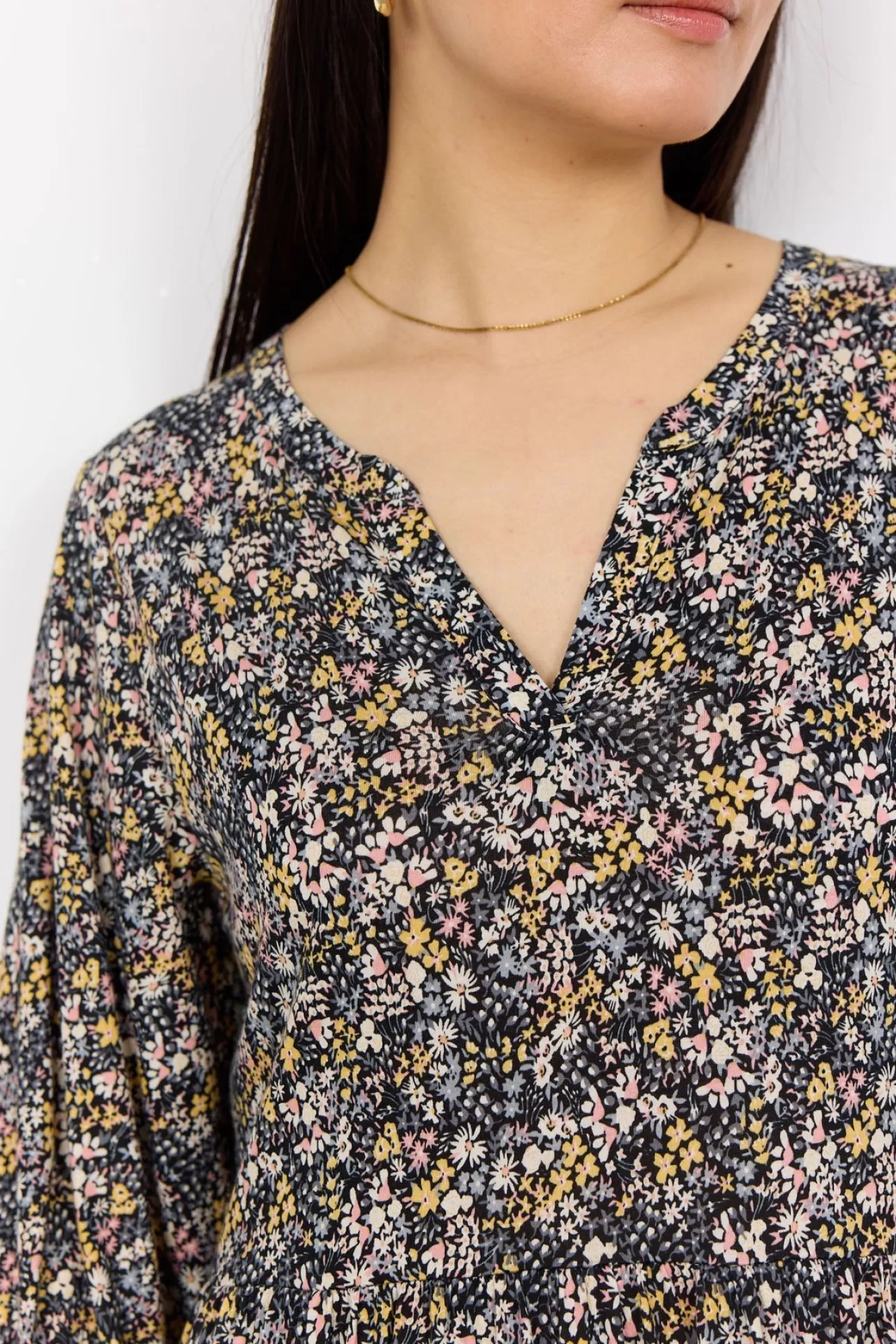 scfelicity_aop_479_klnning_gul_4-1.webp Soyaconcept SC-FELICITY AOP 479 Klänning