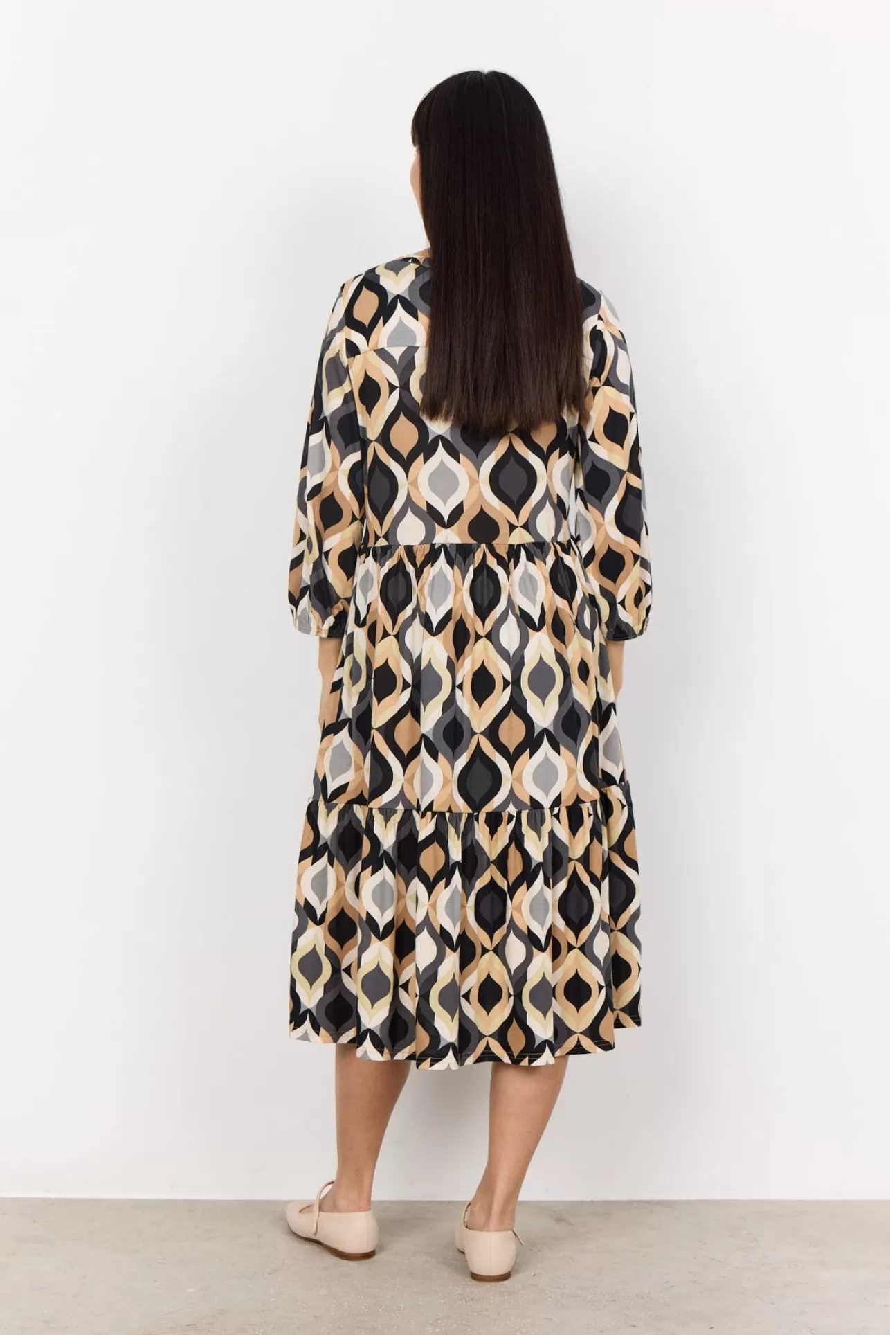 scfelicity_aop_480_klnning_svart_3-1.webp Soyaconcept SC-FELICITY AOP 480 Klänning