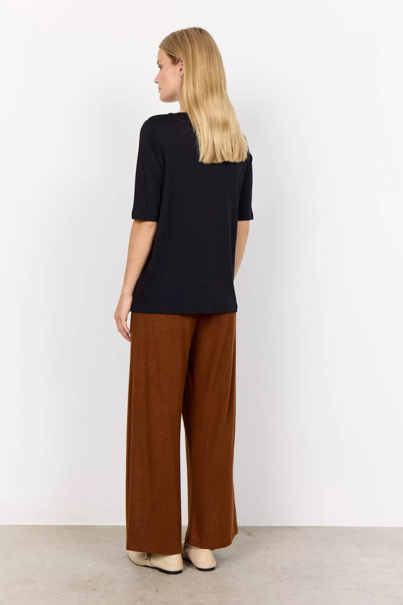 scfelicity_fp_475_tshirt_svart_3-2.webp Soyaconcept SC-FELICITY FP 475 T-shirt