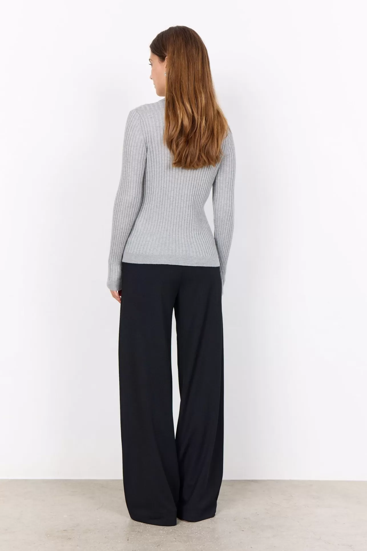 scfetima_2_cardigan_ljusgrtt_3-2.webp Soyaconcept SC-FETIMA 2 Cardigan