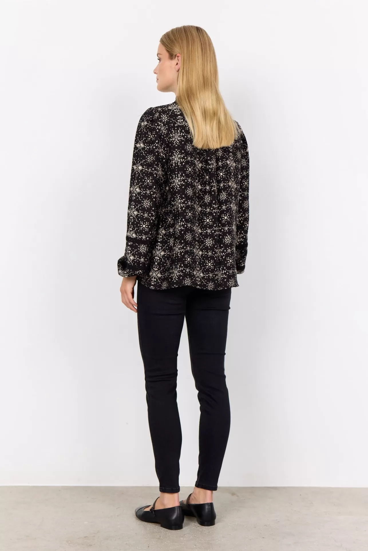 sciane_2_skjorta_svart_3-2.webp Soyaconcept SC-IANE 2 Skjorta