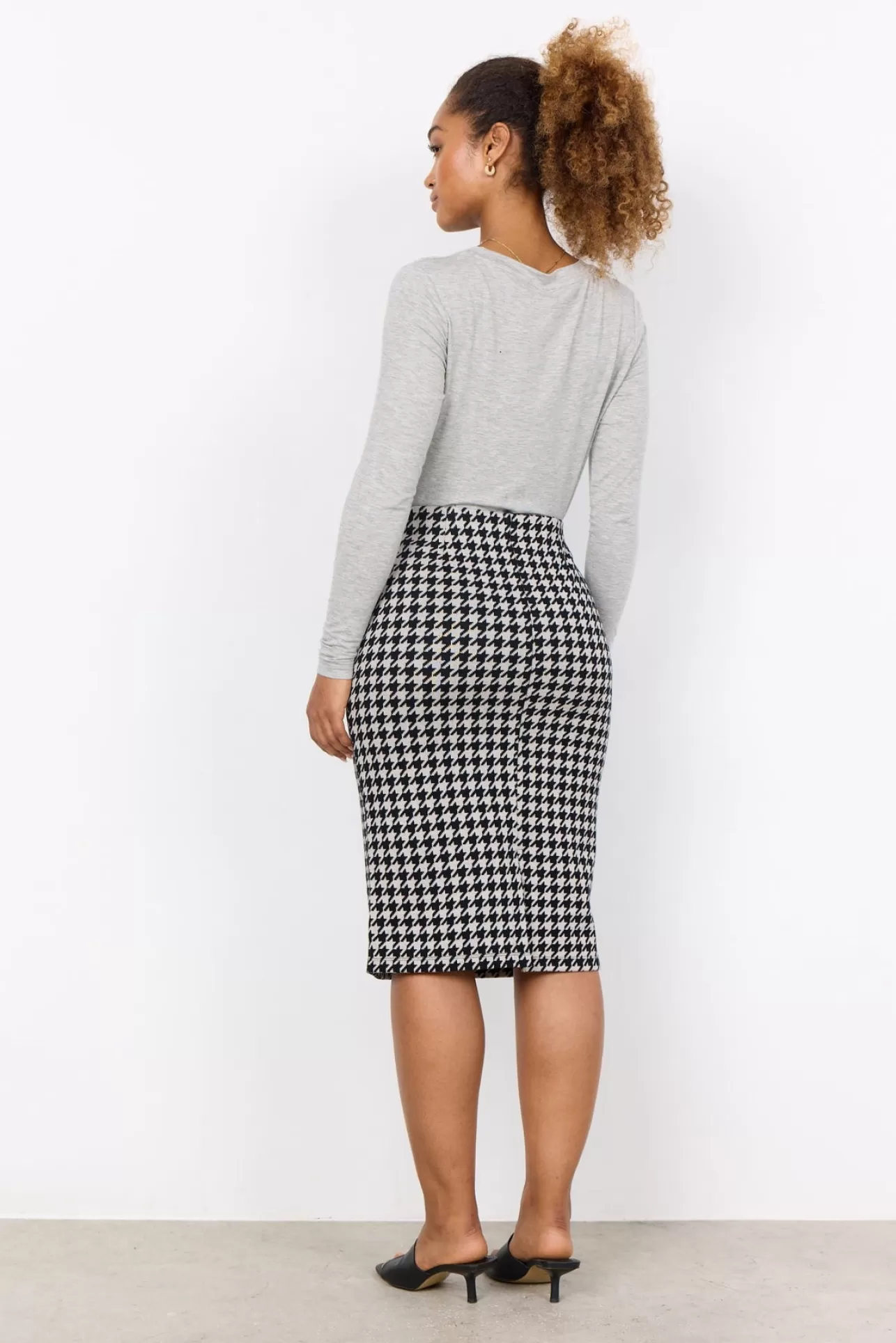 scidina_2_kjol_svart_3-1.webp Soyaconcept SC-IDINA 2 Kjol