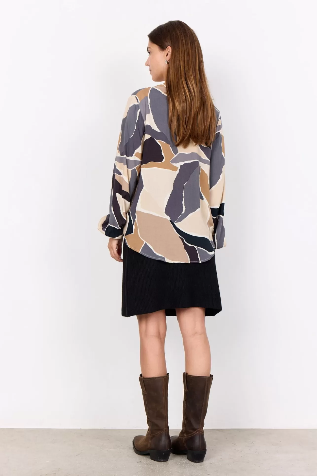 scilana_1_blus_svart_3-2.webp Soyaconcept SC-ILANA 1 Blus