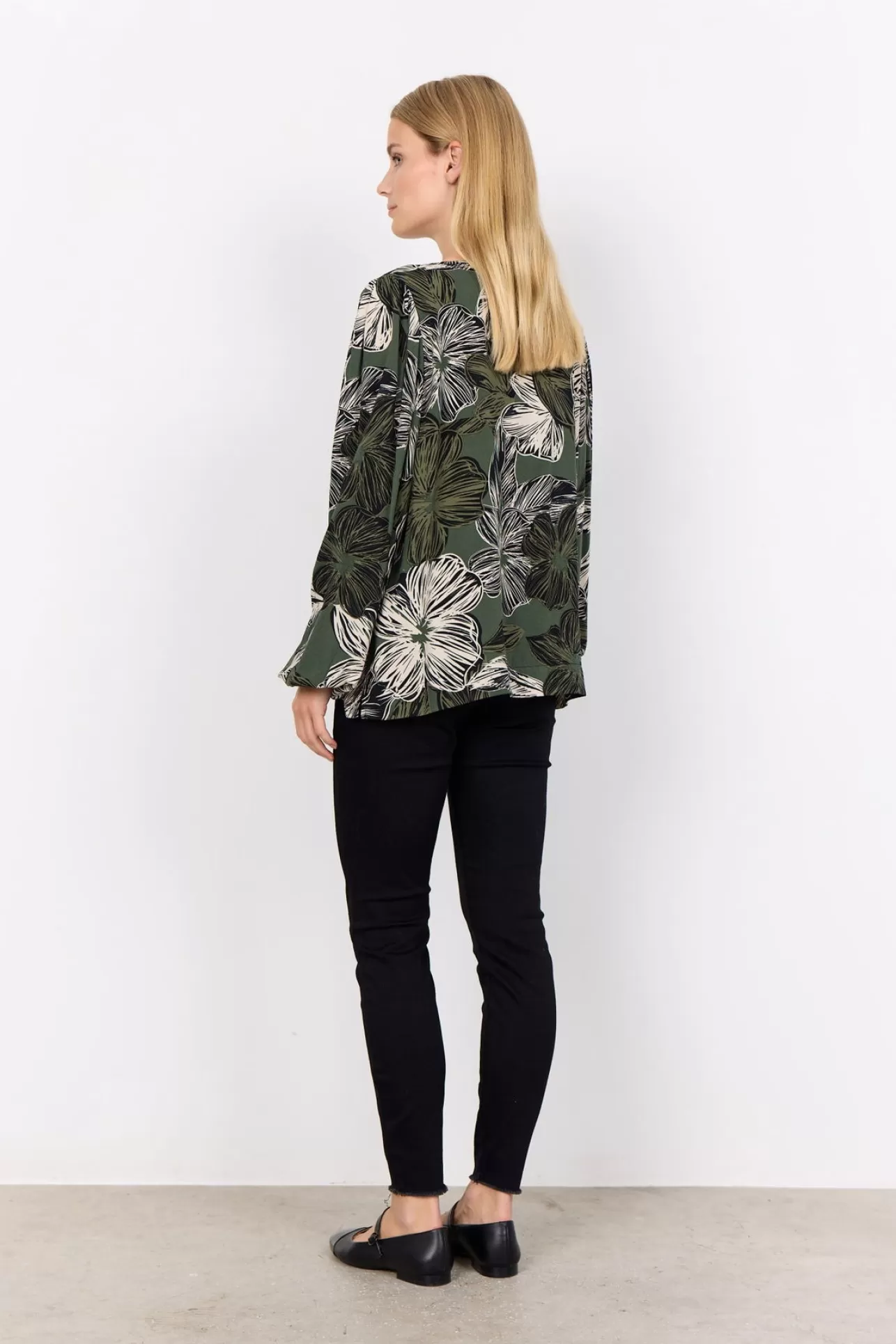 scilone_1_blus_oliv_3-2.webp Soyaconcept SC-ILONE 1 Blus