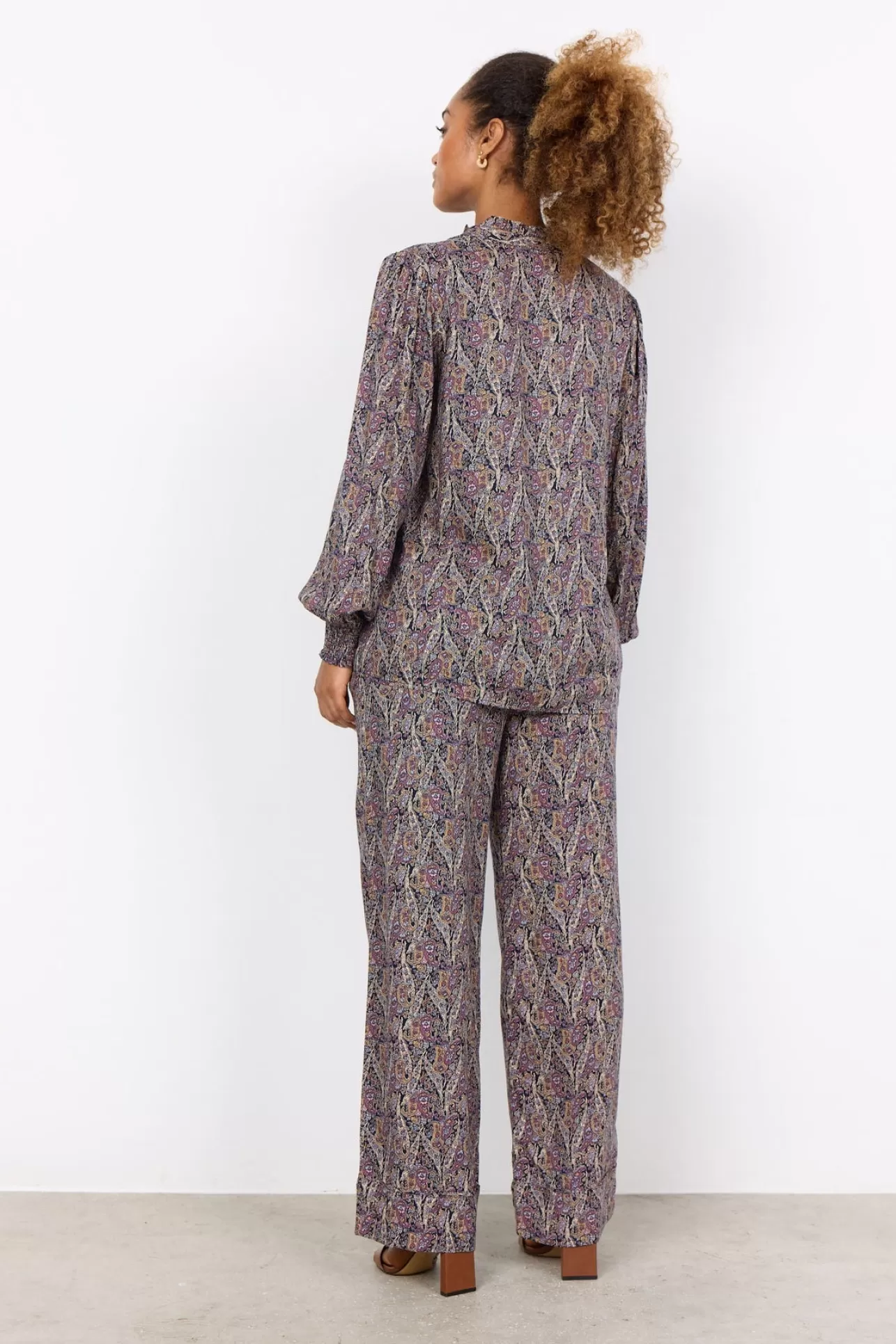 scilya_1_blus_bordeaux_3-2.webp Soyaconcept SC-ILYA 1 Blus