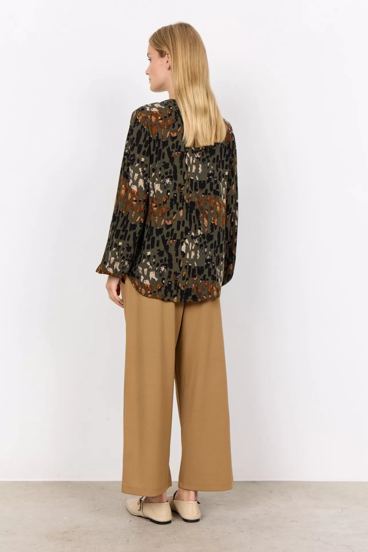 scima_3_blus_oliv_3-2.webp Soyaconcept SC-IMA 3 Blus