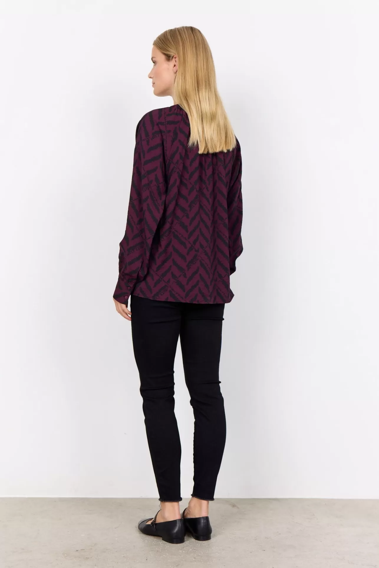 scinarose_1_skjorta_bordeaux_3-2.webp Soyaconcept SC-INAROSE 1 Skjorta