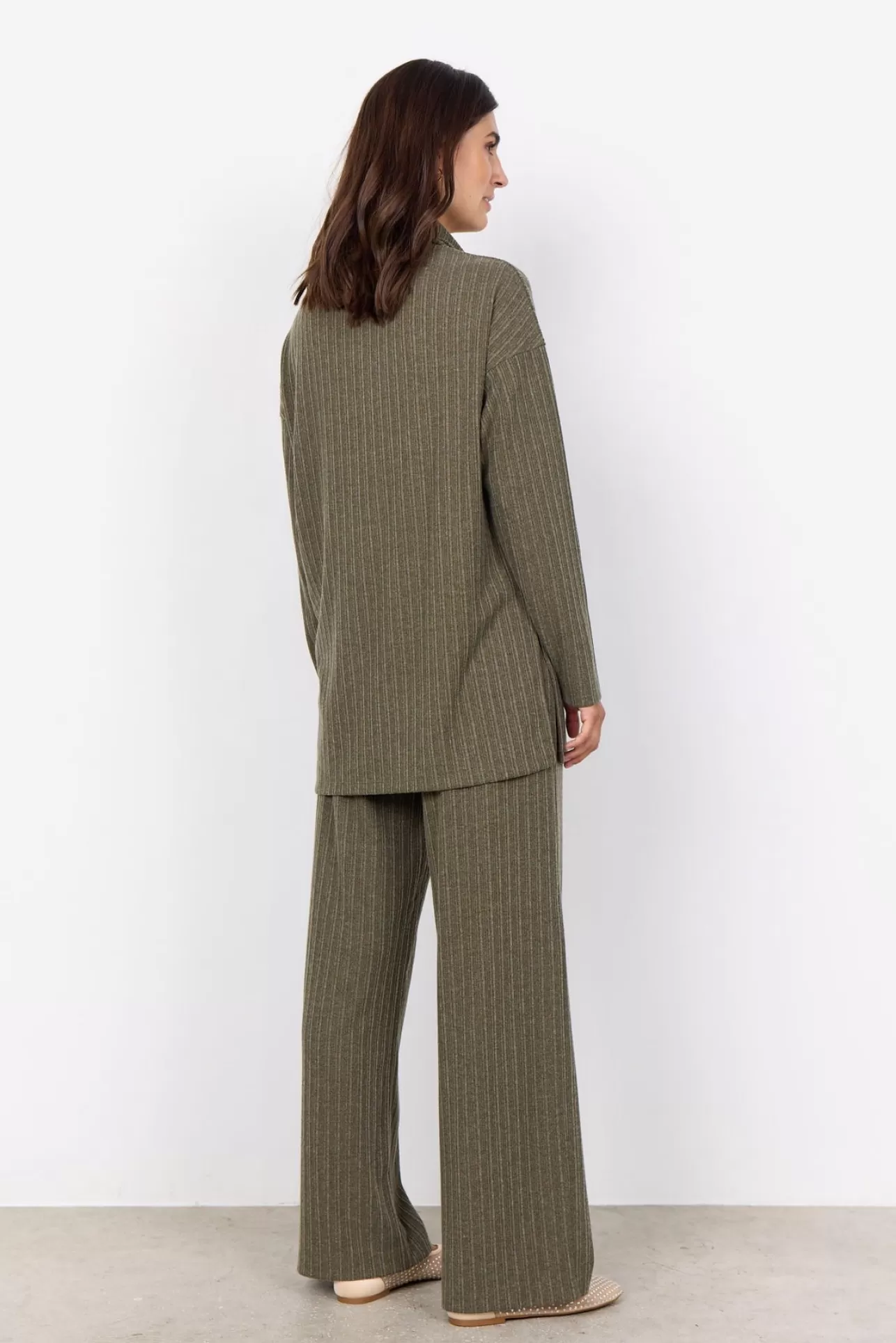 scisel_2_tunika_oliv_3-2.webp Soyaconcept SC-ISEL 2 Tunika