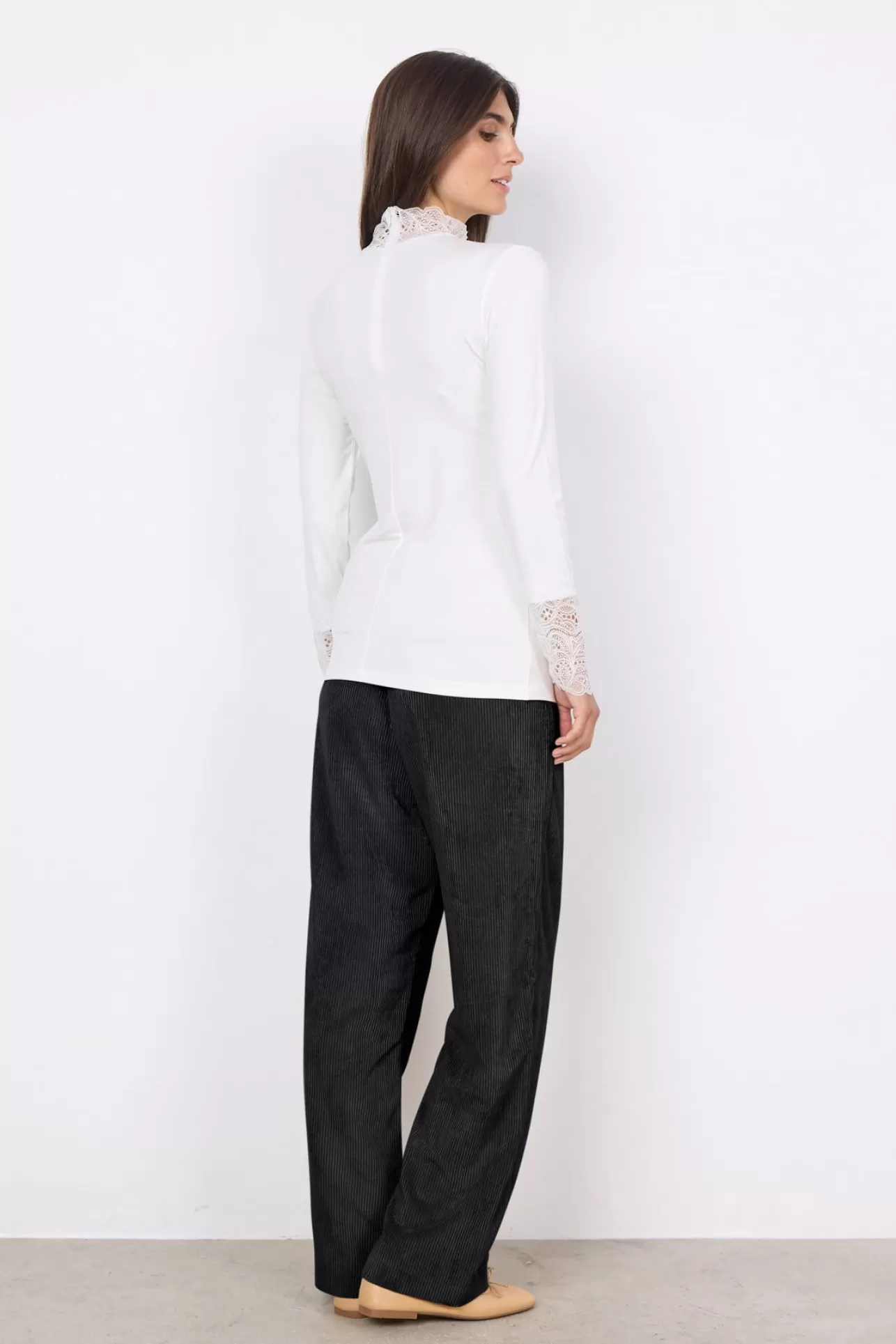 scmarica_20_tshirt_off_white_3-1.webp Soyaconcept SC-MARICA 20 T-shirt