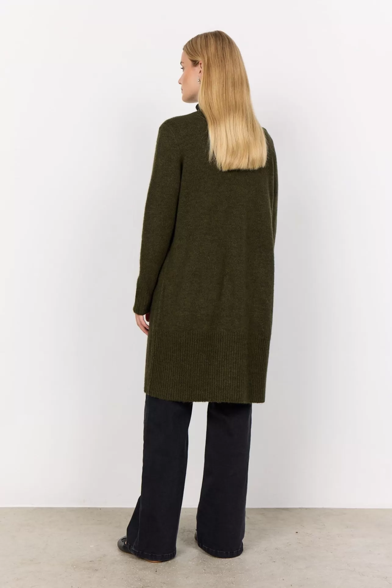 scnessie_58_cardigan_oliv_3-1.webp Soyaconcept SC-NESSIE 58 Cardigan