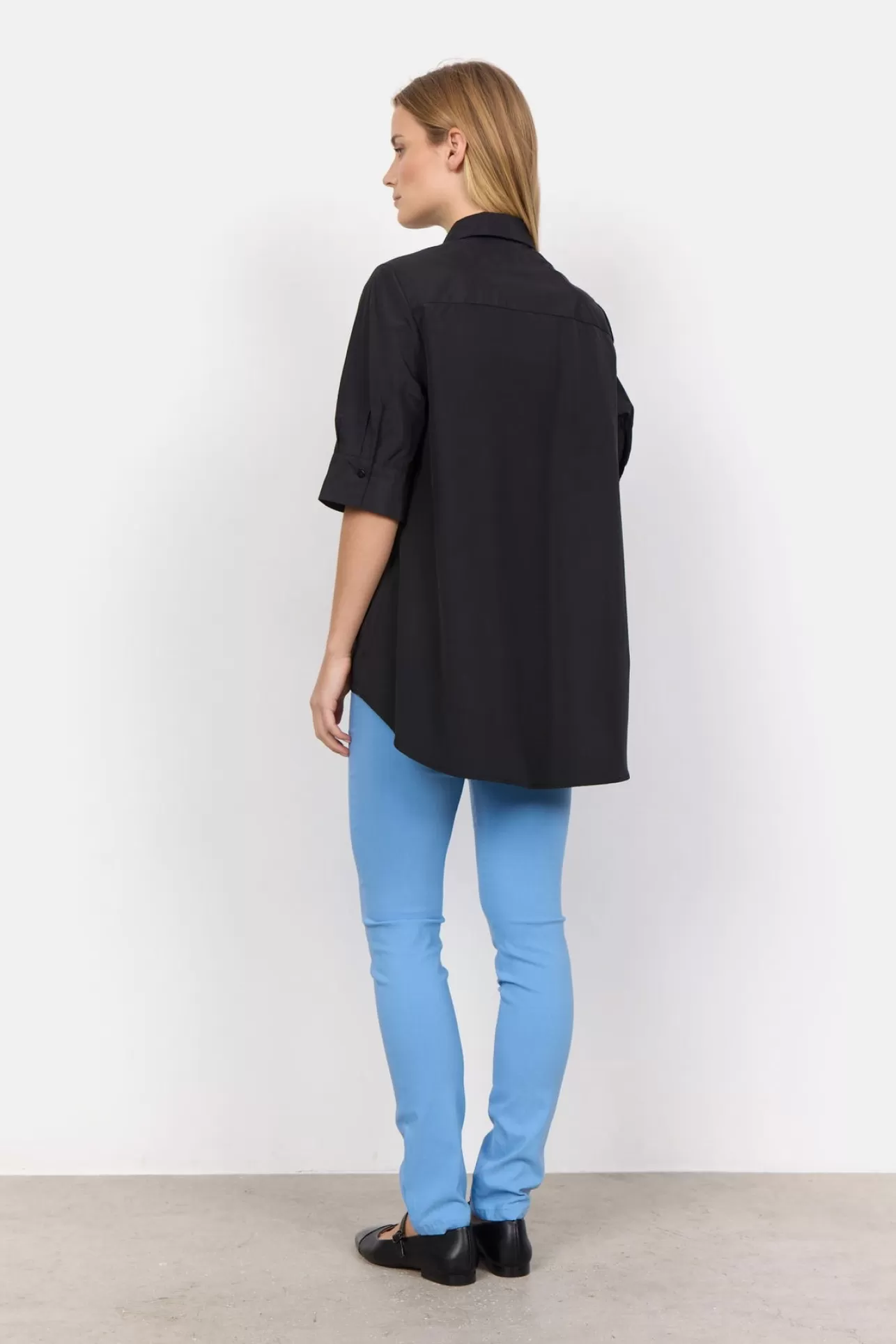 scnetti_39_skjorta_svart_3-2.webp Soyaconcept SC-NETTI 39 Skjorta