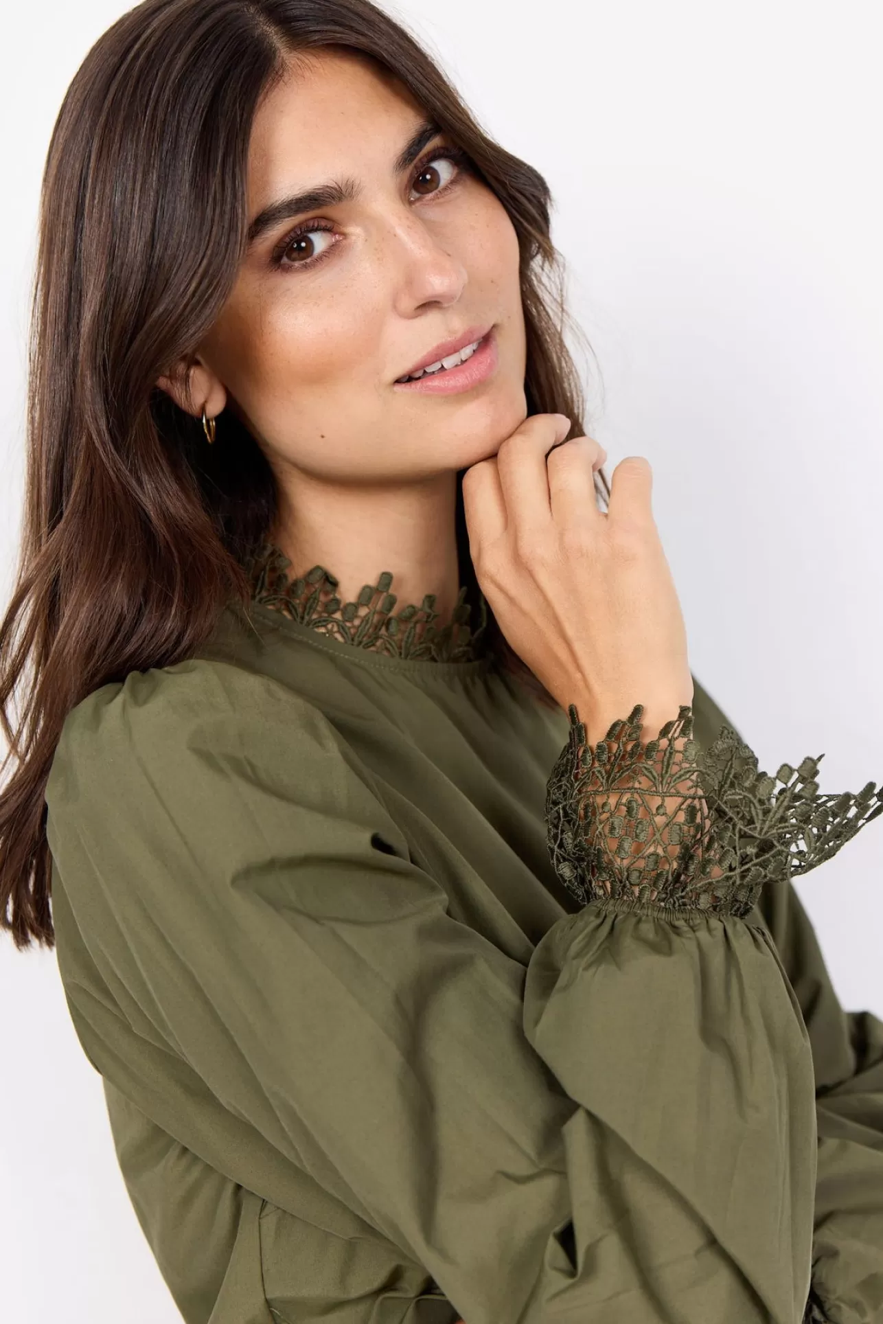 scnetti_82_blus_oliv_4-2.webp Soyaconcept SC-NETTI 82 Blus