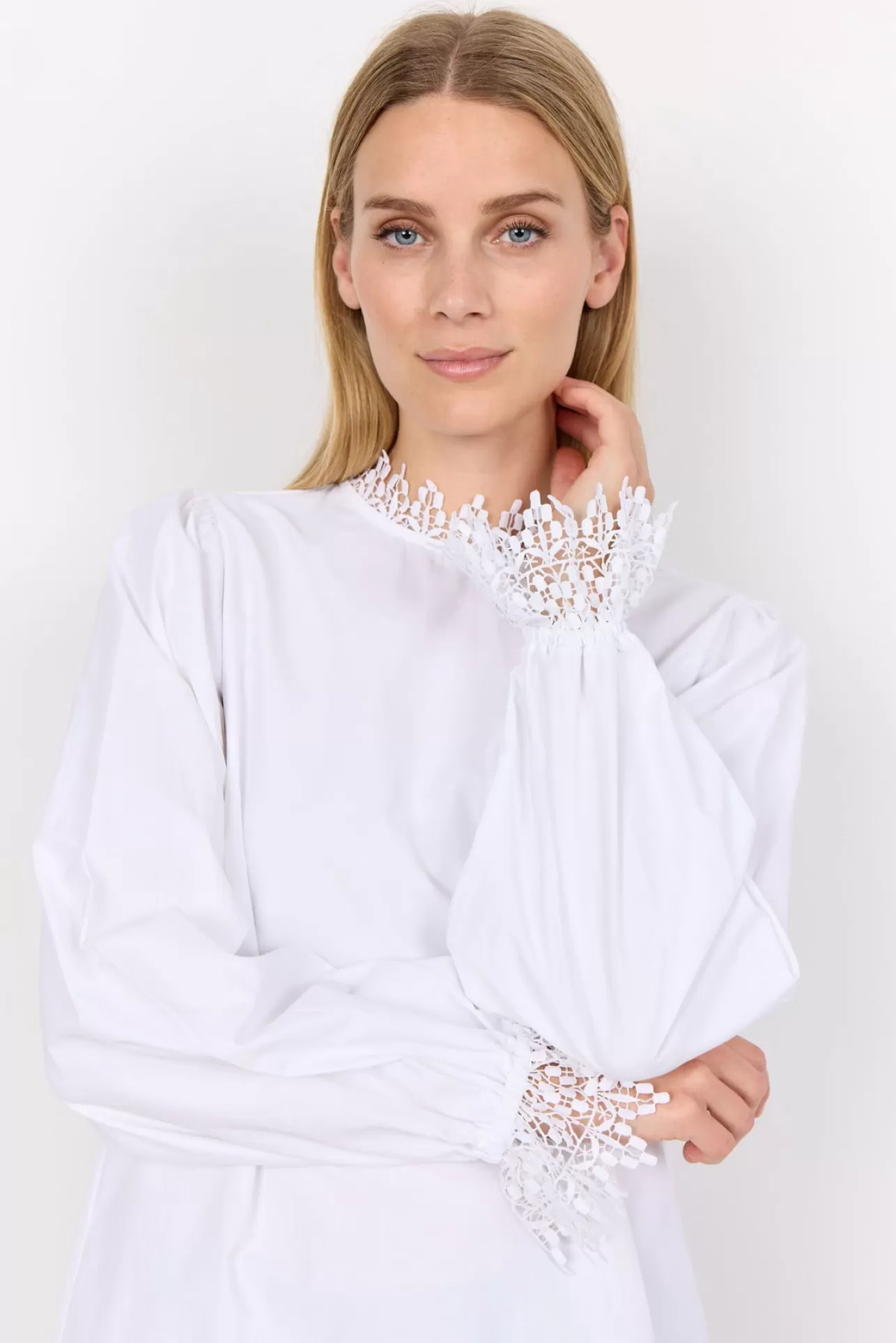 scnetti_82_blus_vit_4-2.webp Soyaconcept SC-NETTI 82 Blus