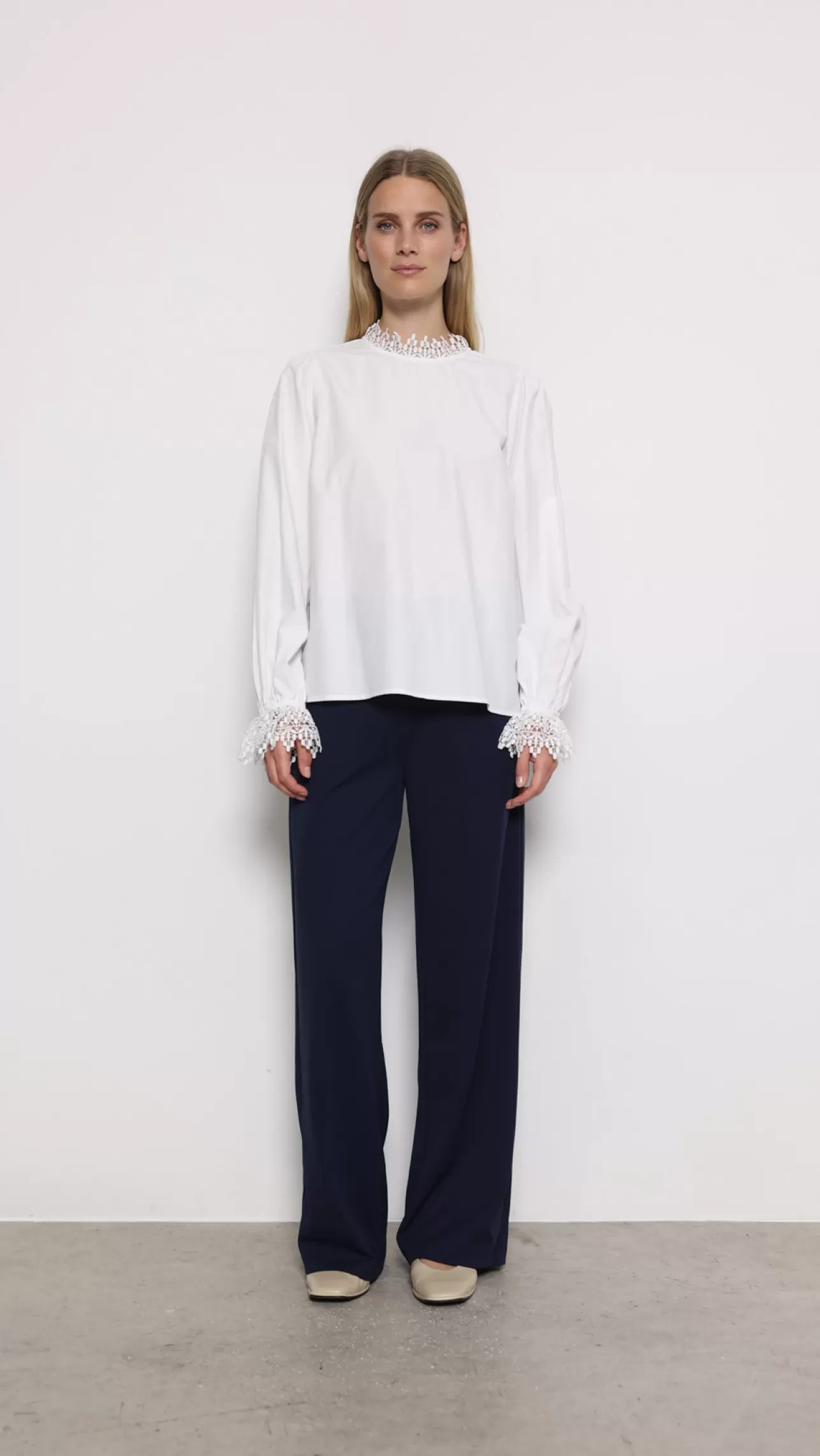 scnetti_82_blus_vit_5-2.webp Soyaconcept SC-NETTI 82 Blus