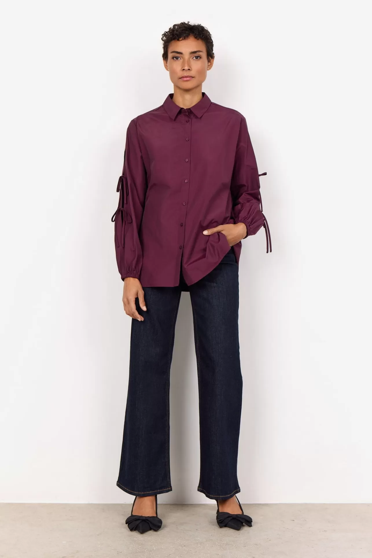 scnetti_83_skjorta_bordeaux_3-2.webp Soyaconcept SC-NETTI 83 Skjorta