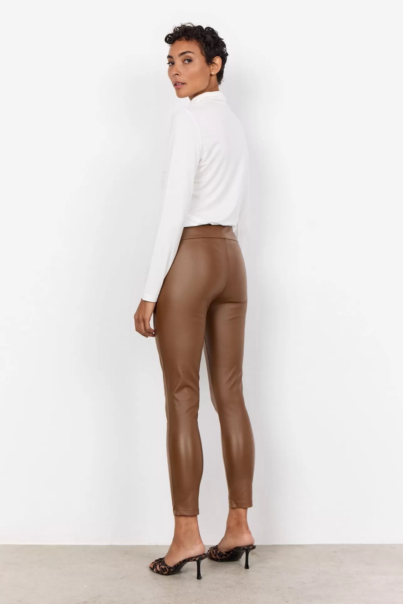 scpam_2b_byxor_brn_3-1.webp Soyaconcept SC-PAM 2-B Byxor