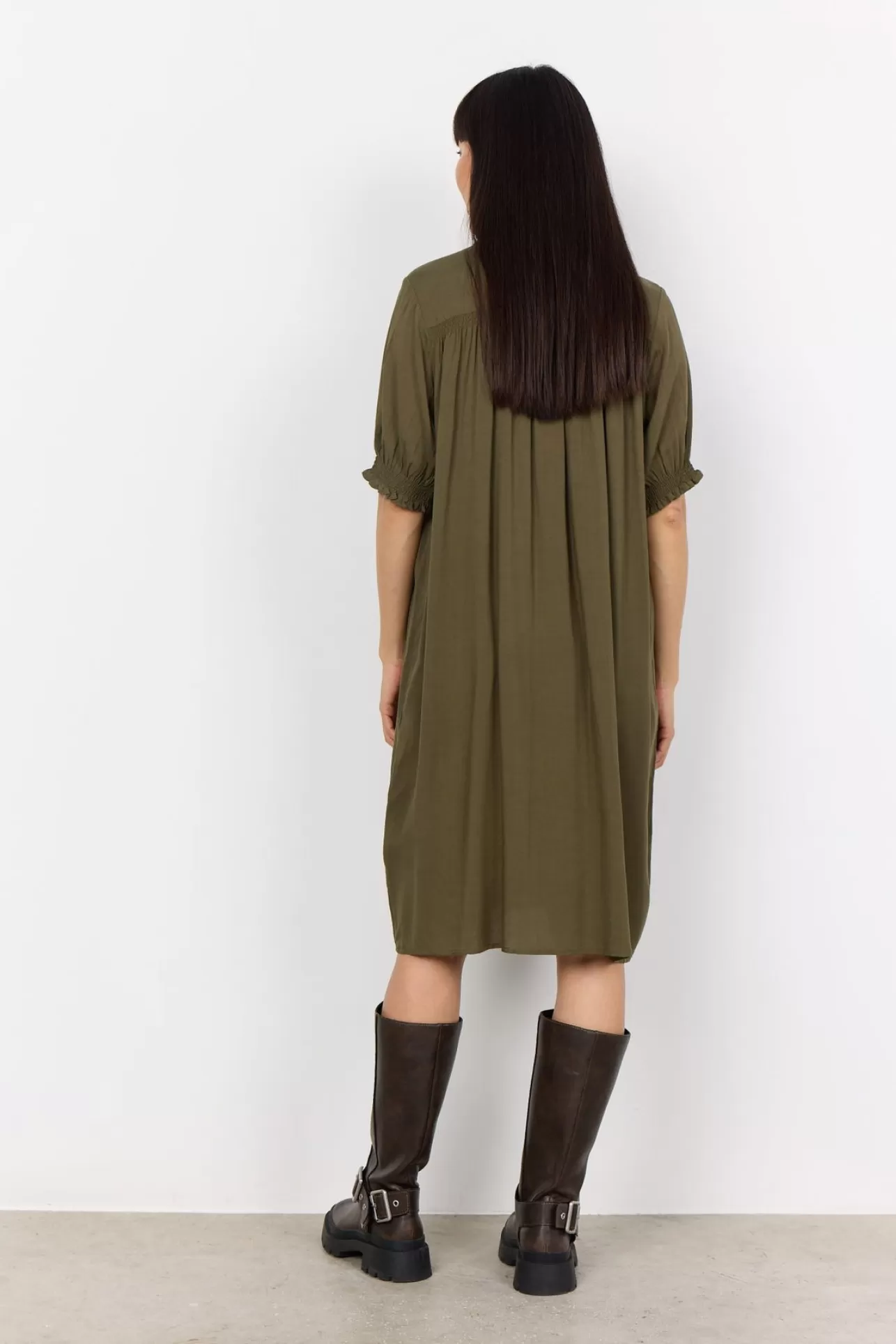 scradia_198_klnning_oliv_3-1.webp Soyaconcept SC-RADIA 198 Klänning