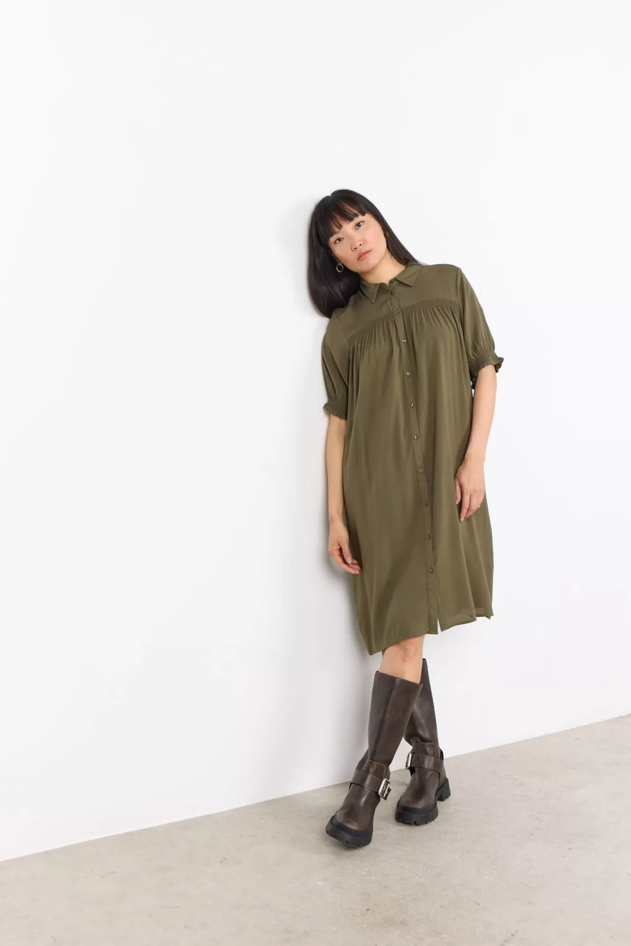 scradia_198_klnning_oliv_4-1.webp Soyaconcept SC-RADIA 198 Klänning