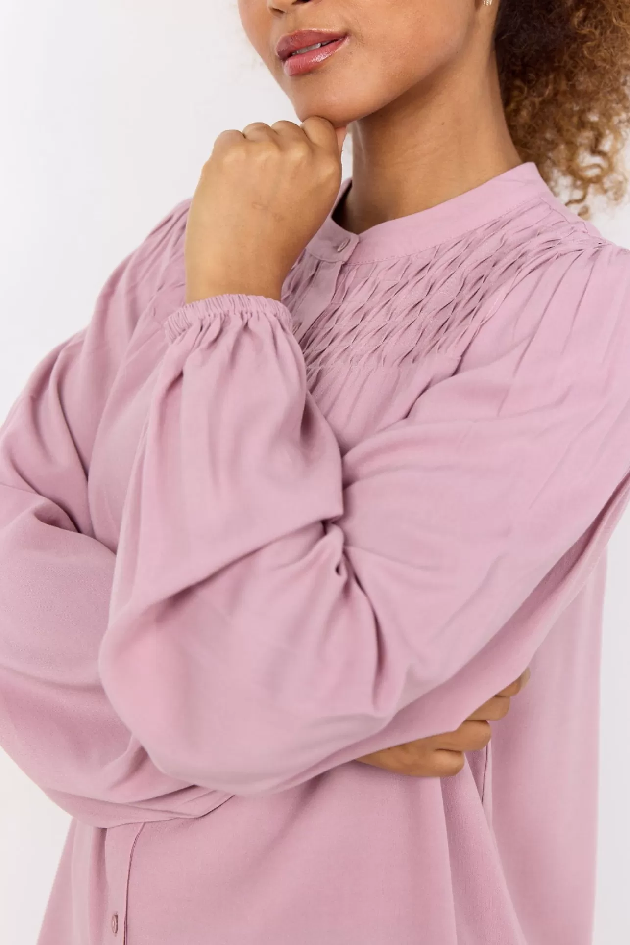 scradia_202_skjorta_rosa_4-2.webp Soyaconcept SC-RADIA 202 Skjorta