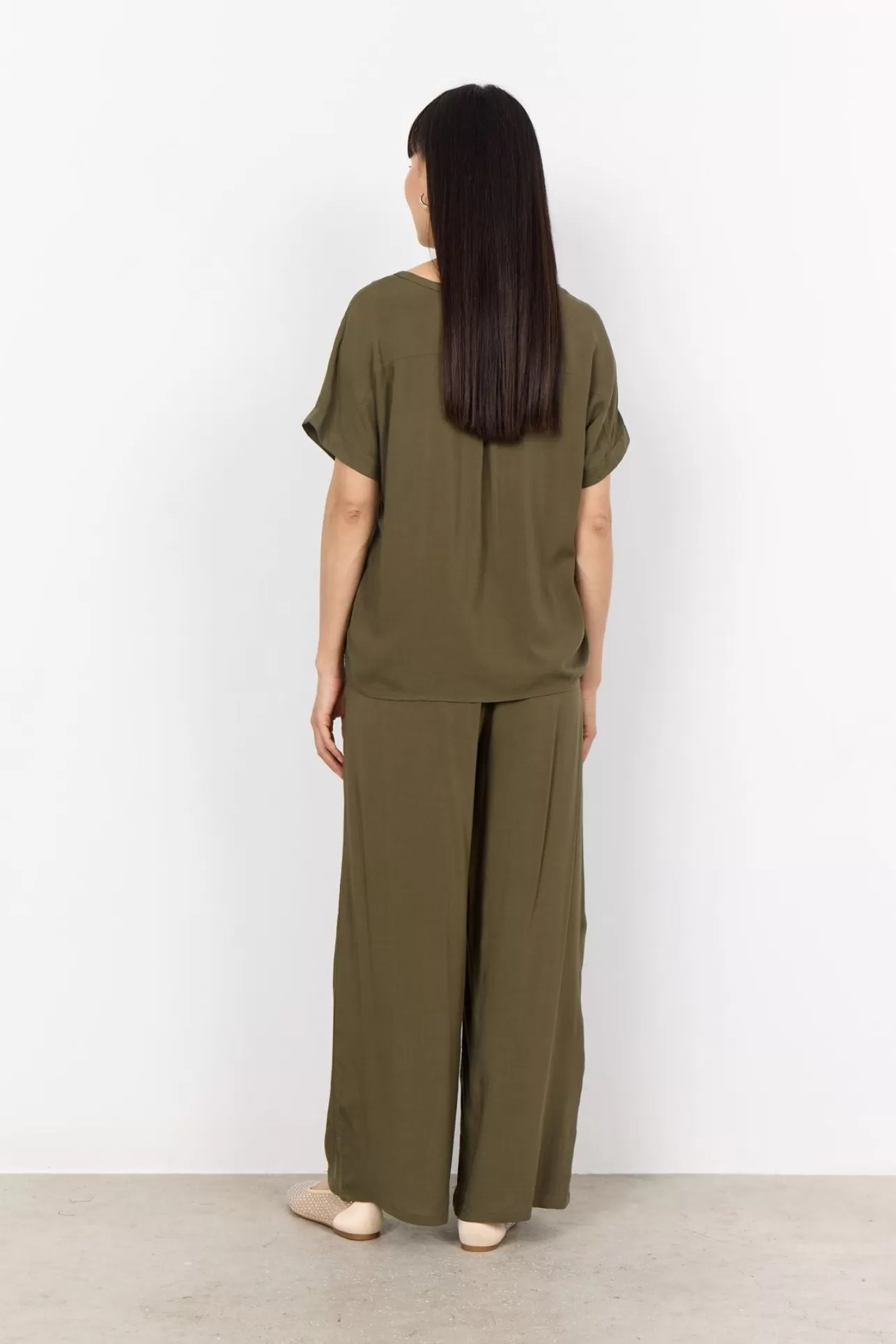 scradia_9_tshirt_oliv_3-2.webp Soyaconcept SC-RADIA 9 T-shirt