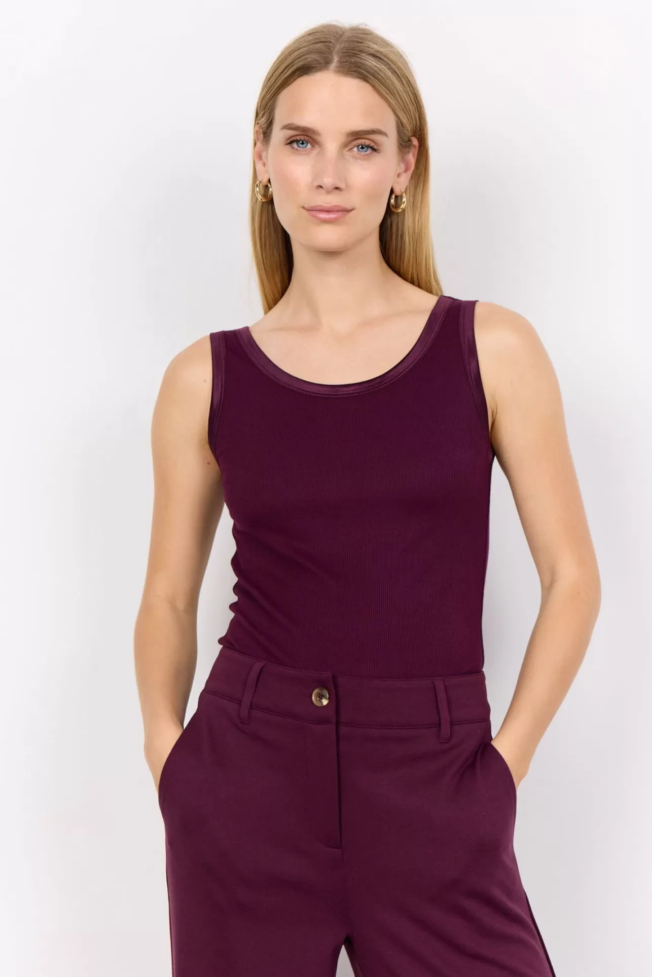 scryan_1_topp_bordeaux_1-1.webp Soyaconcept SC-RYAN 1 Topp