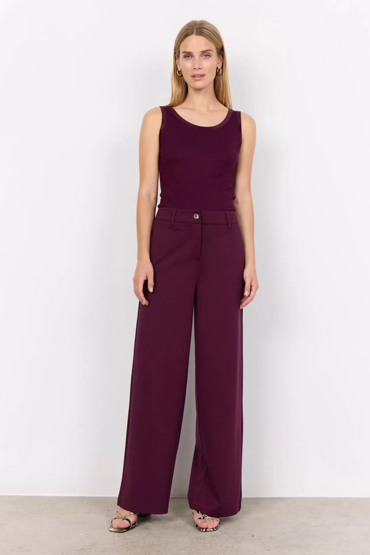 scryan_1_topp_bordeaux_2-1.webp Soyaconcept SC-RYAN 1 Topp