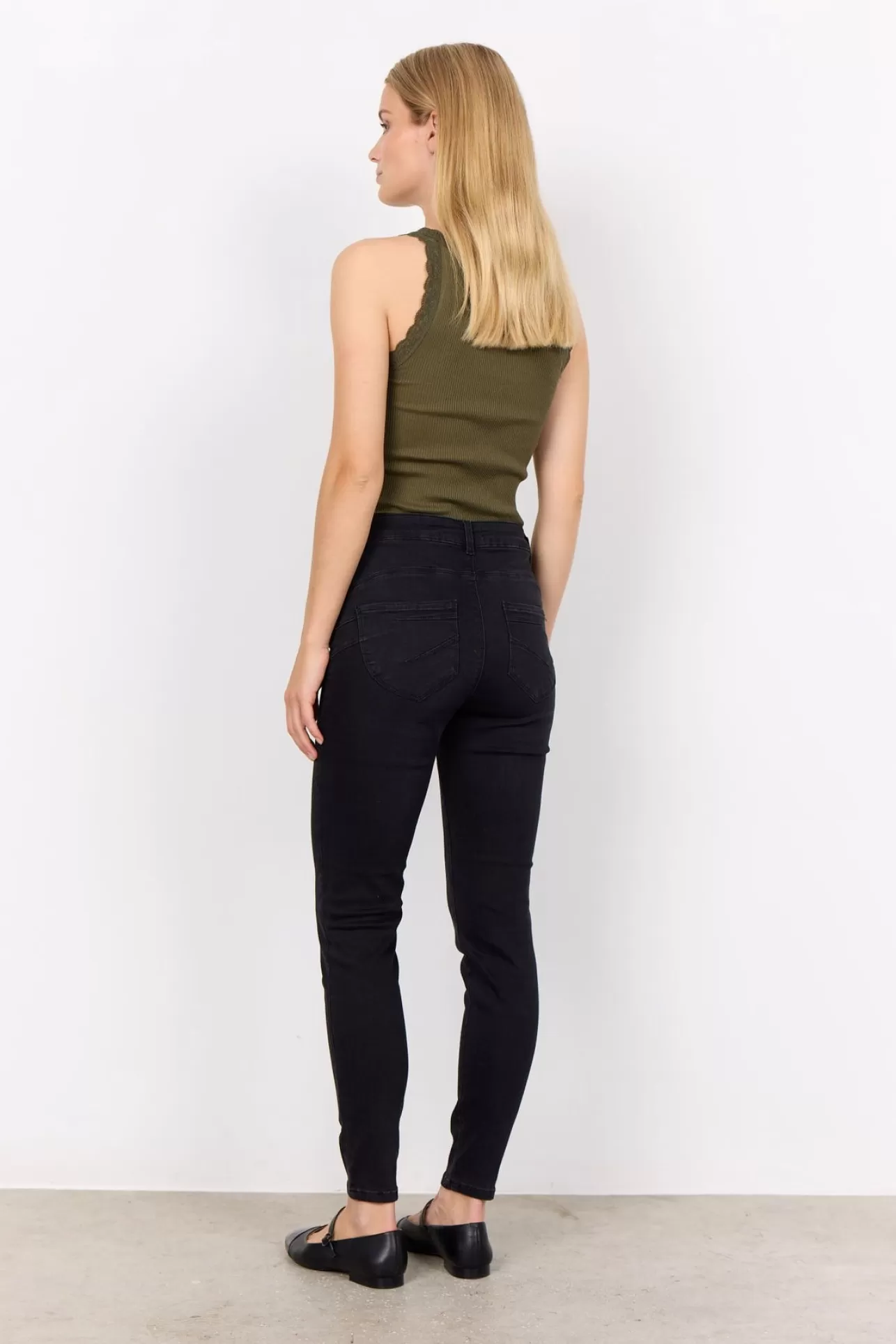 scsarona_1_topp_oliv_3-1.webp Soyaconcept SC-SARONA 1 Topp